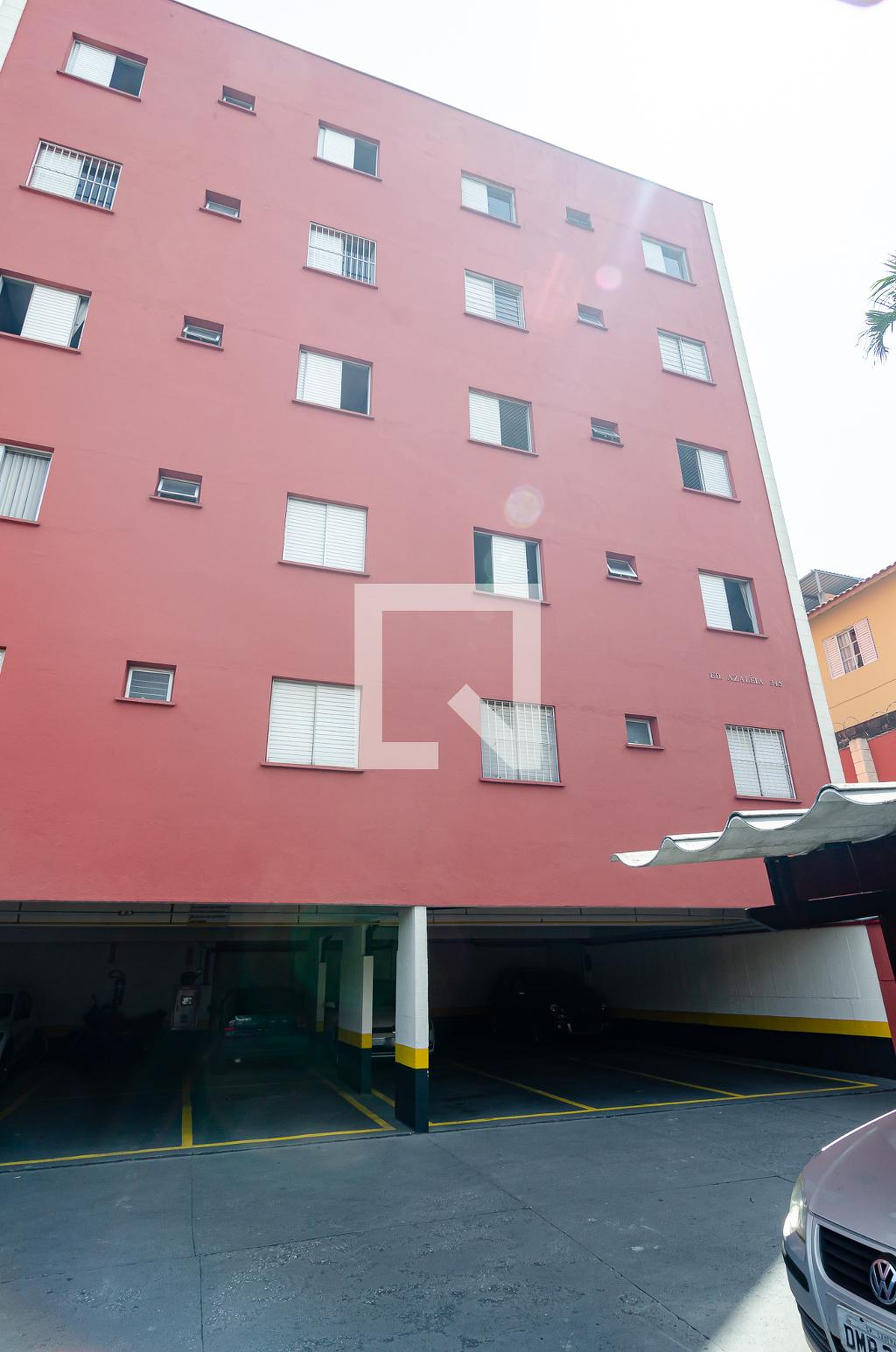 Estacionamento - Azaléia