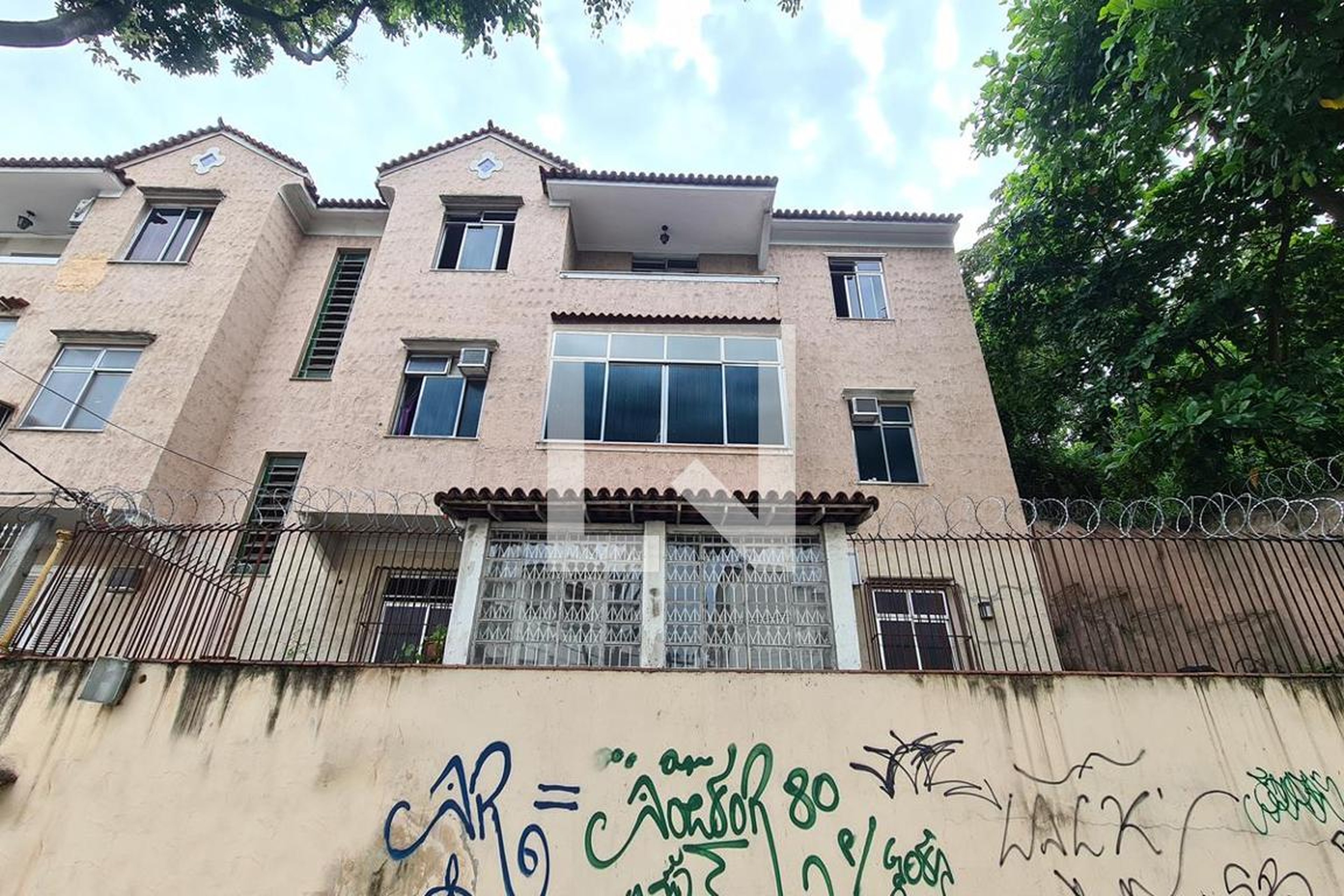 Fachada Condomínio Padre Roma