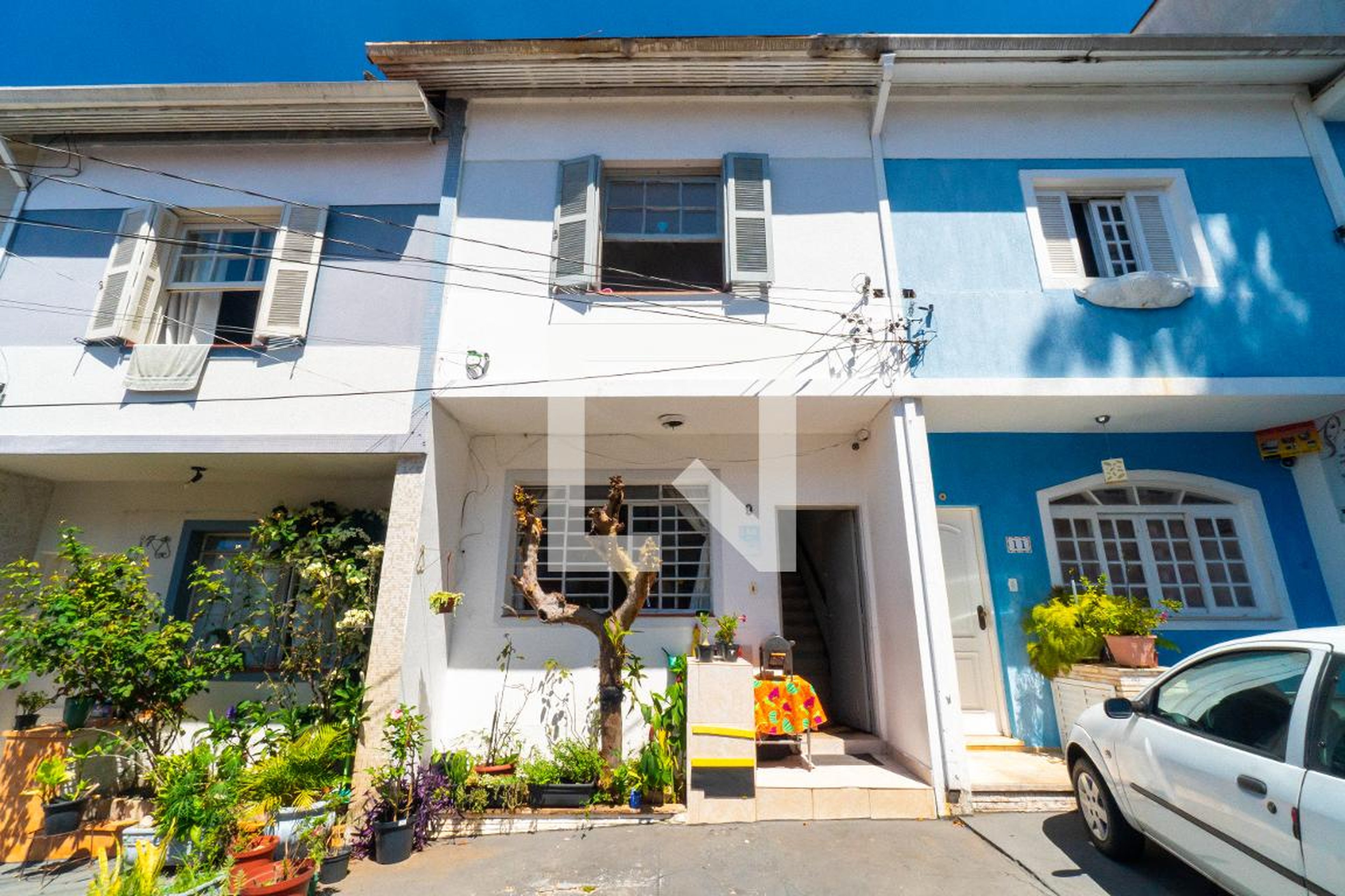 Fachada Condomínio em Rua Dom Antônio Galvão, 368