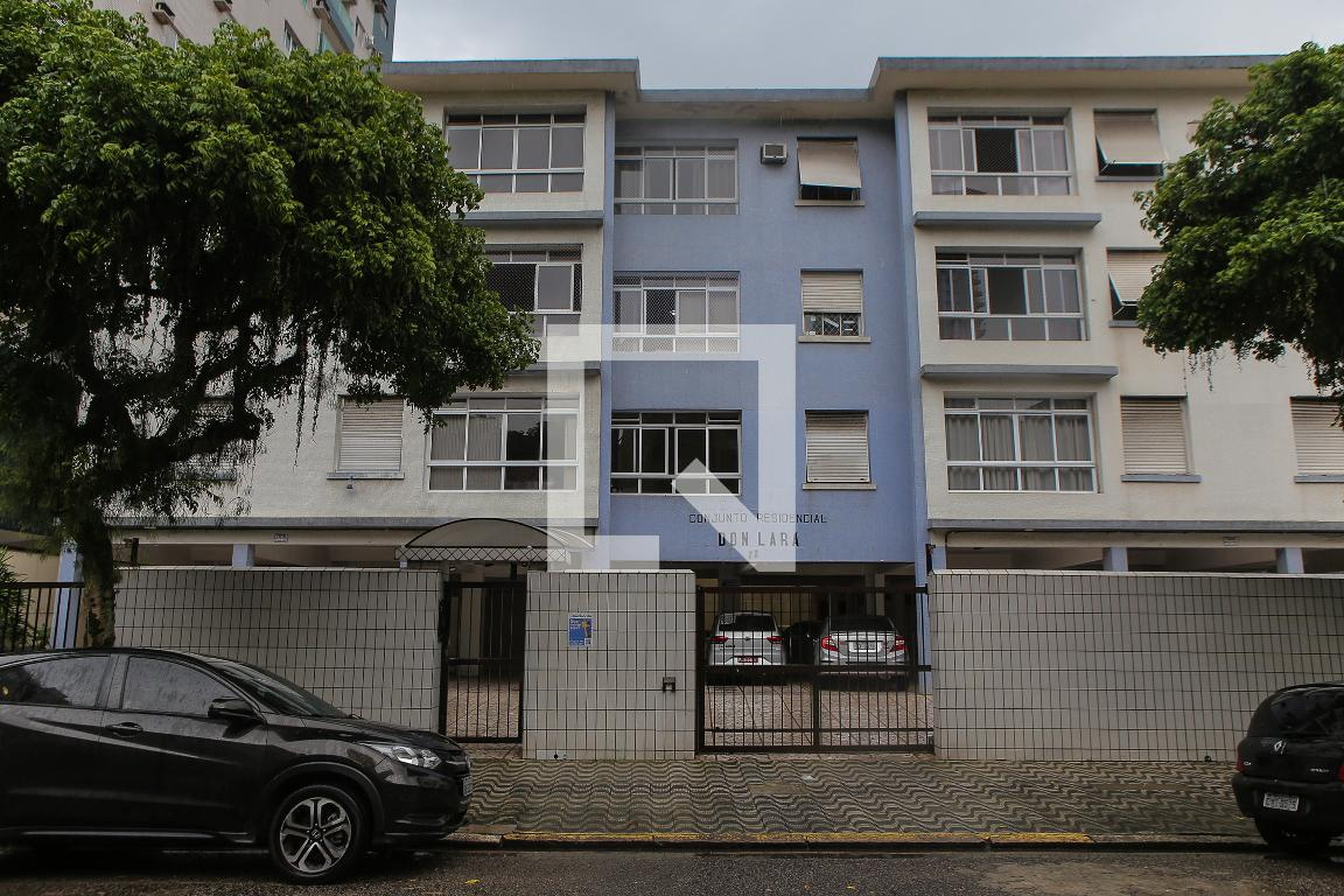 Fachada Condomínio em Rua Dom Lara, 72