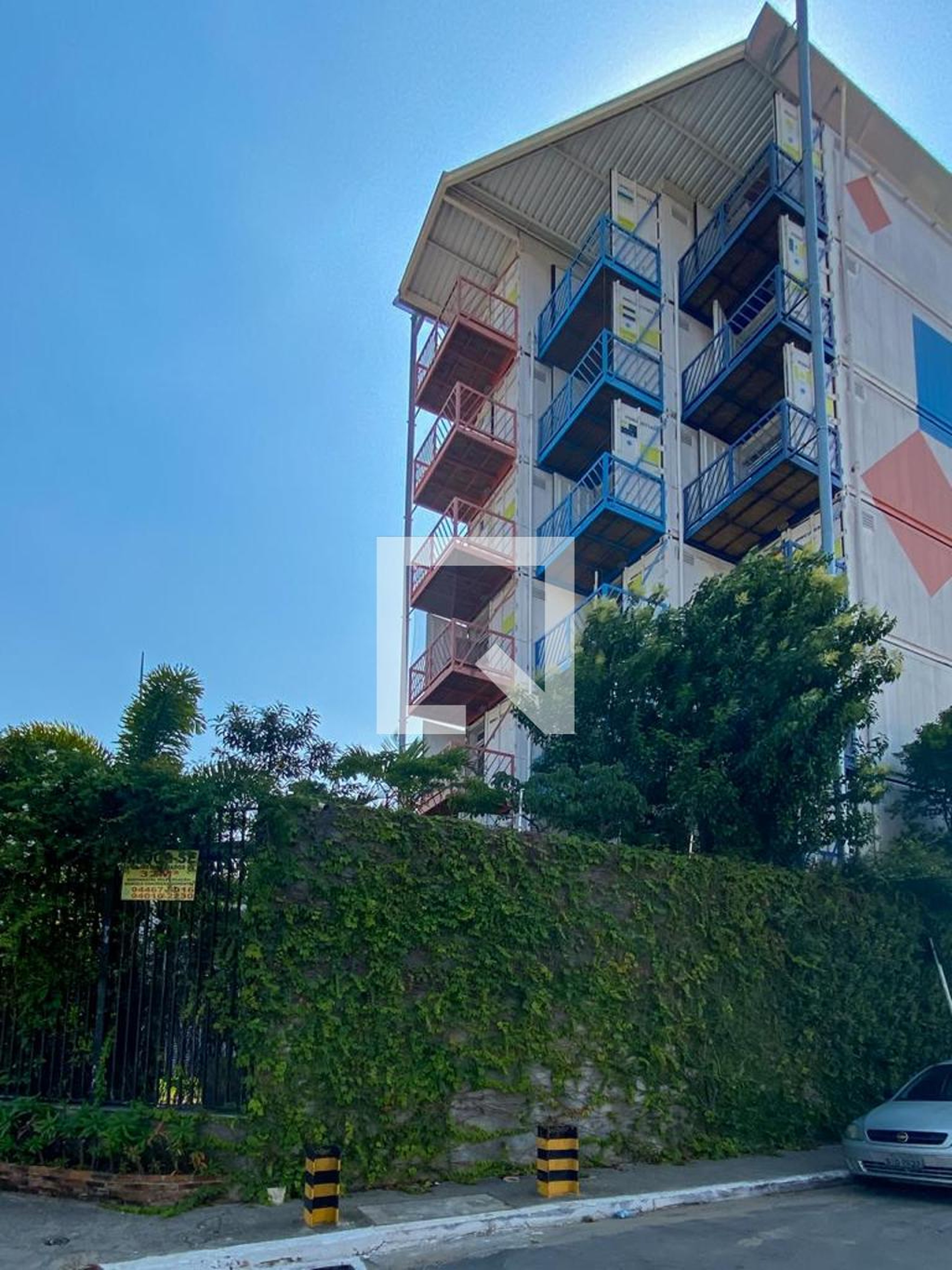 Fachada do Condomínio Condomínio NGj De Pinedo