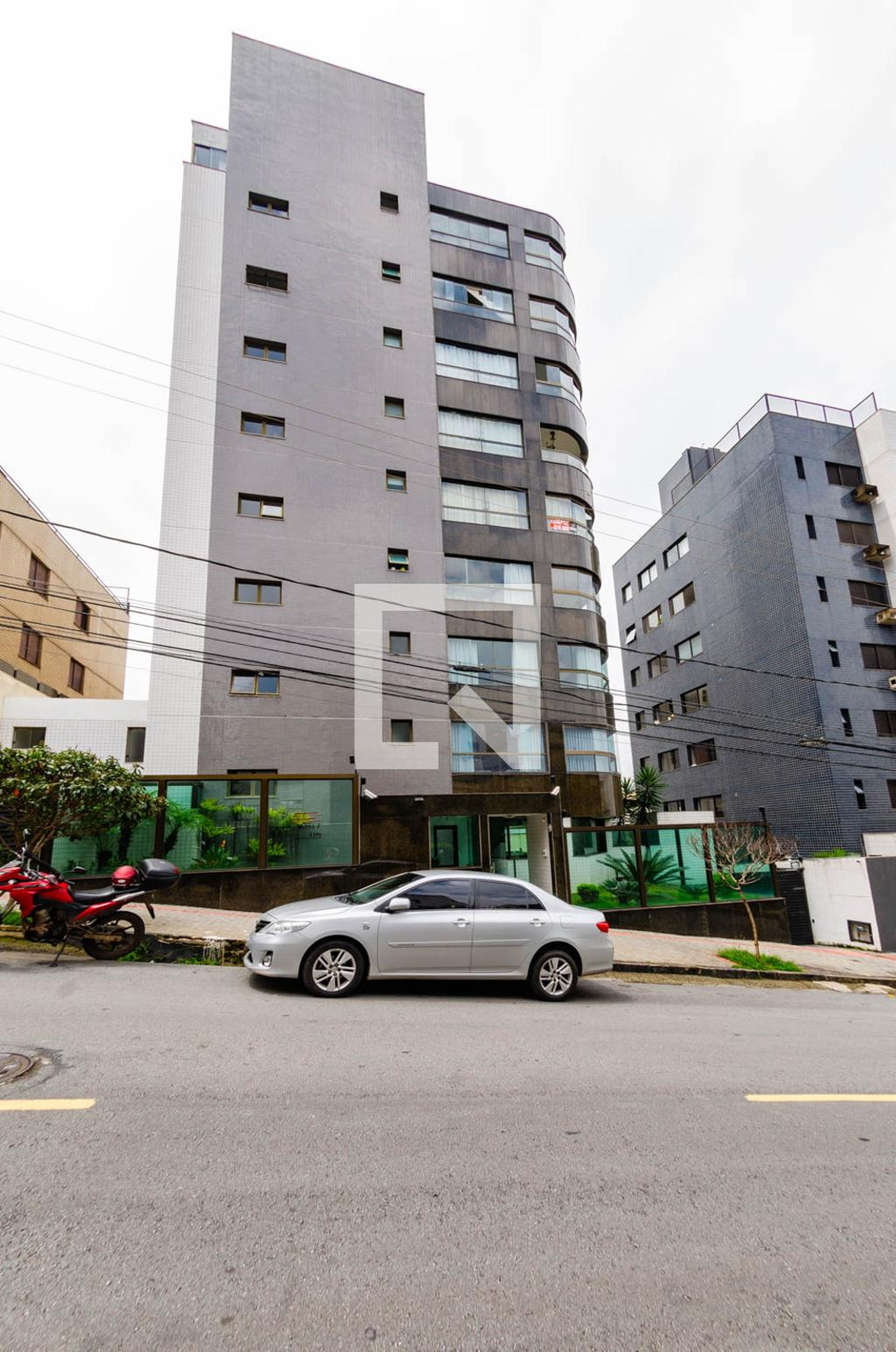 Fachada Condomínio em Rua Ulisses Marcondes Escobar, 106