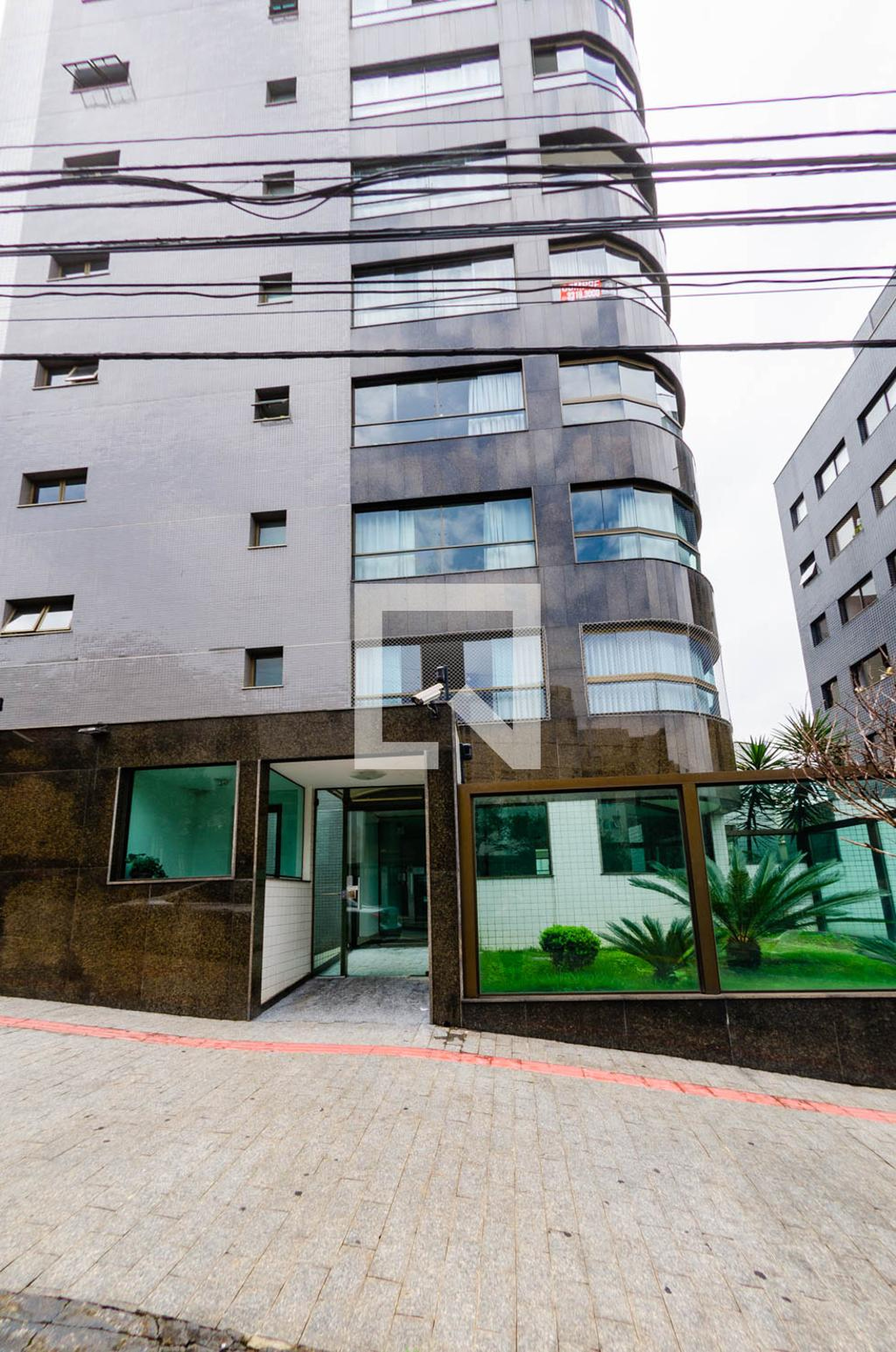 Fachada Condomínio em Rua Ulisses Marcondes Escobar, 106