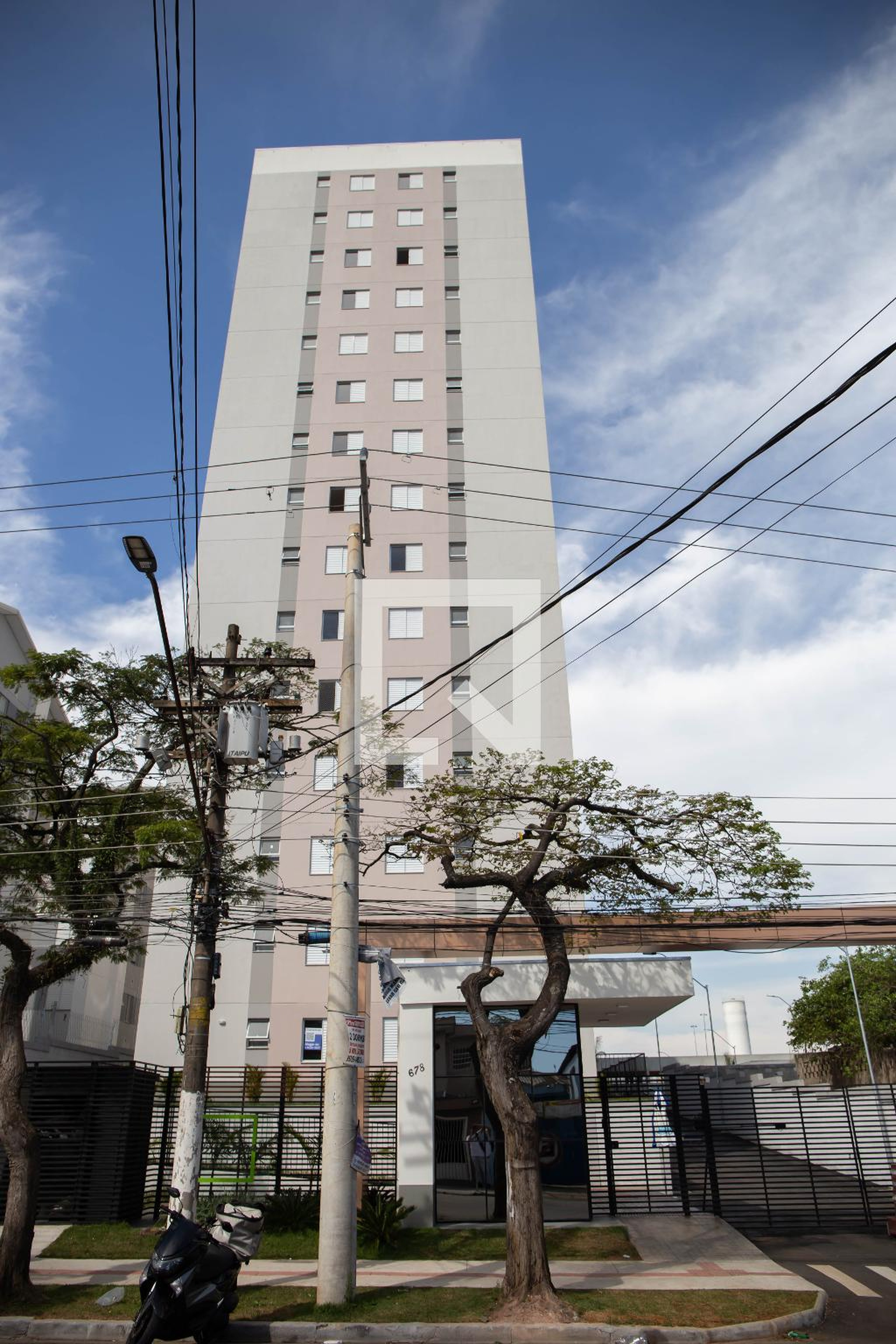 Fachada Condomínio em Avenida Nossa Senhora da Encarnação, 1506