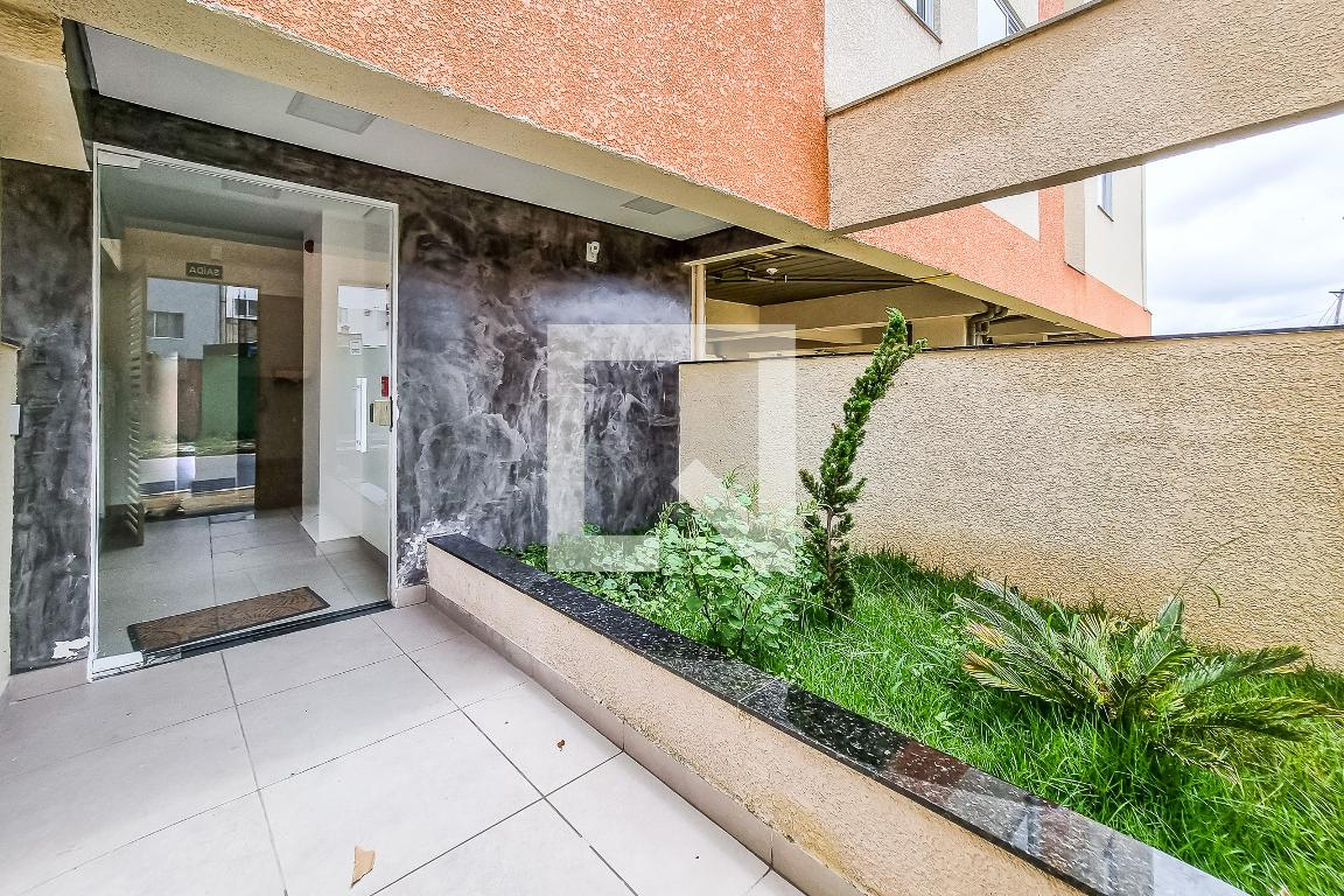 Entrada - Edifício Van Gogh