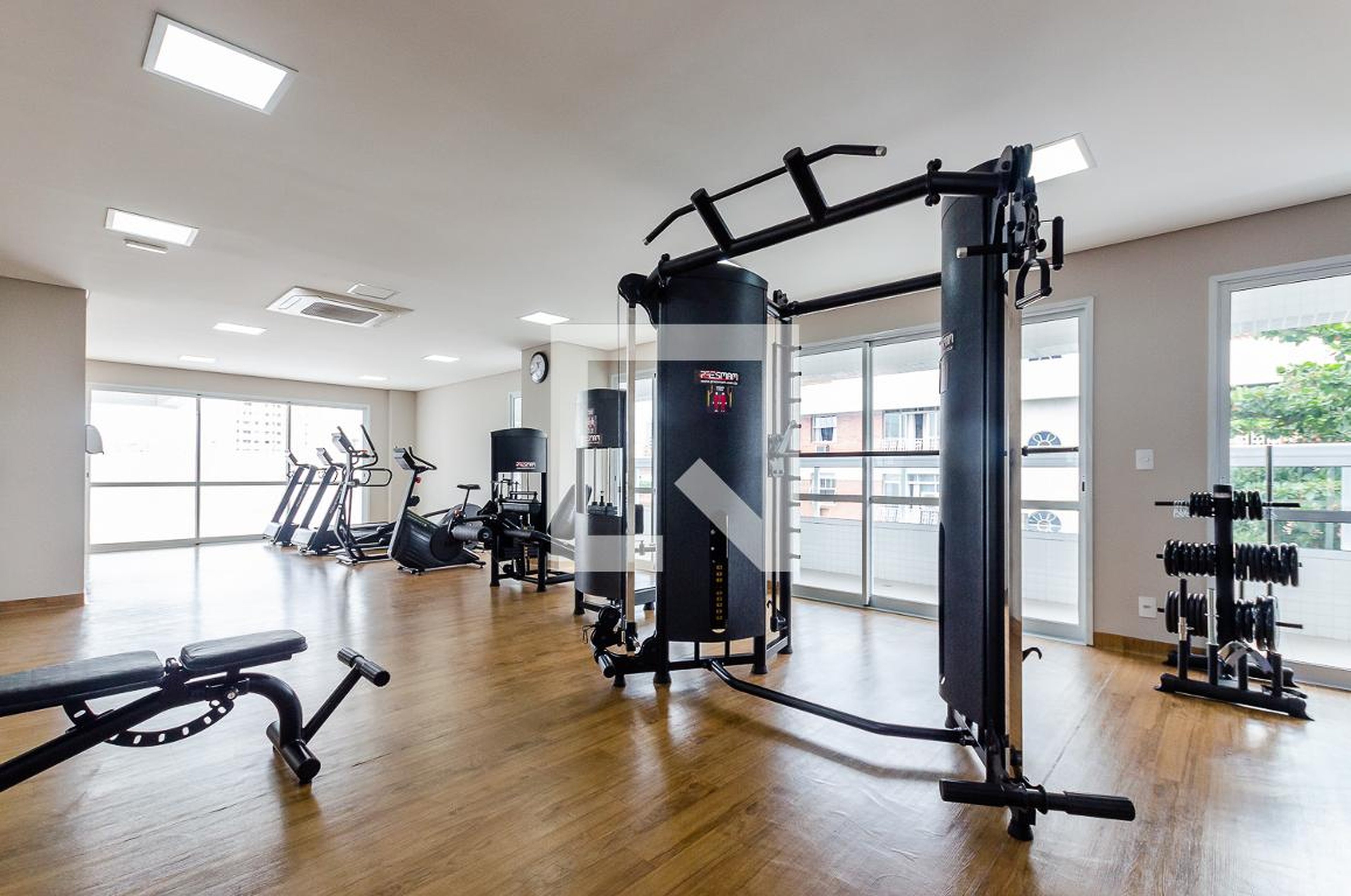 Academia - House Embaré