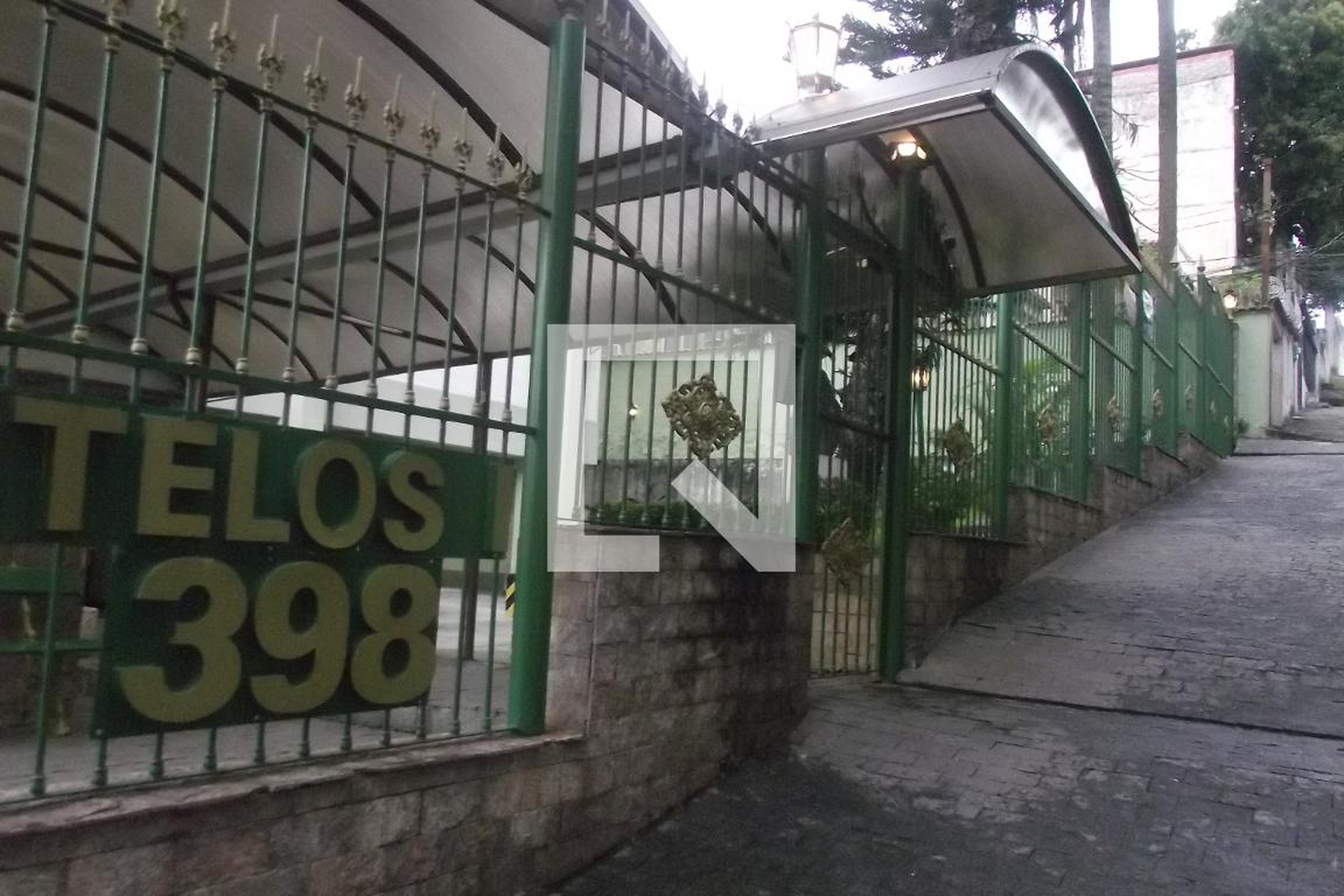 Fachada Condomínio em Rua Martins Lage, 3