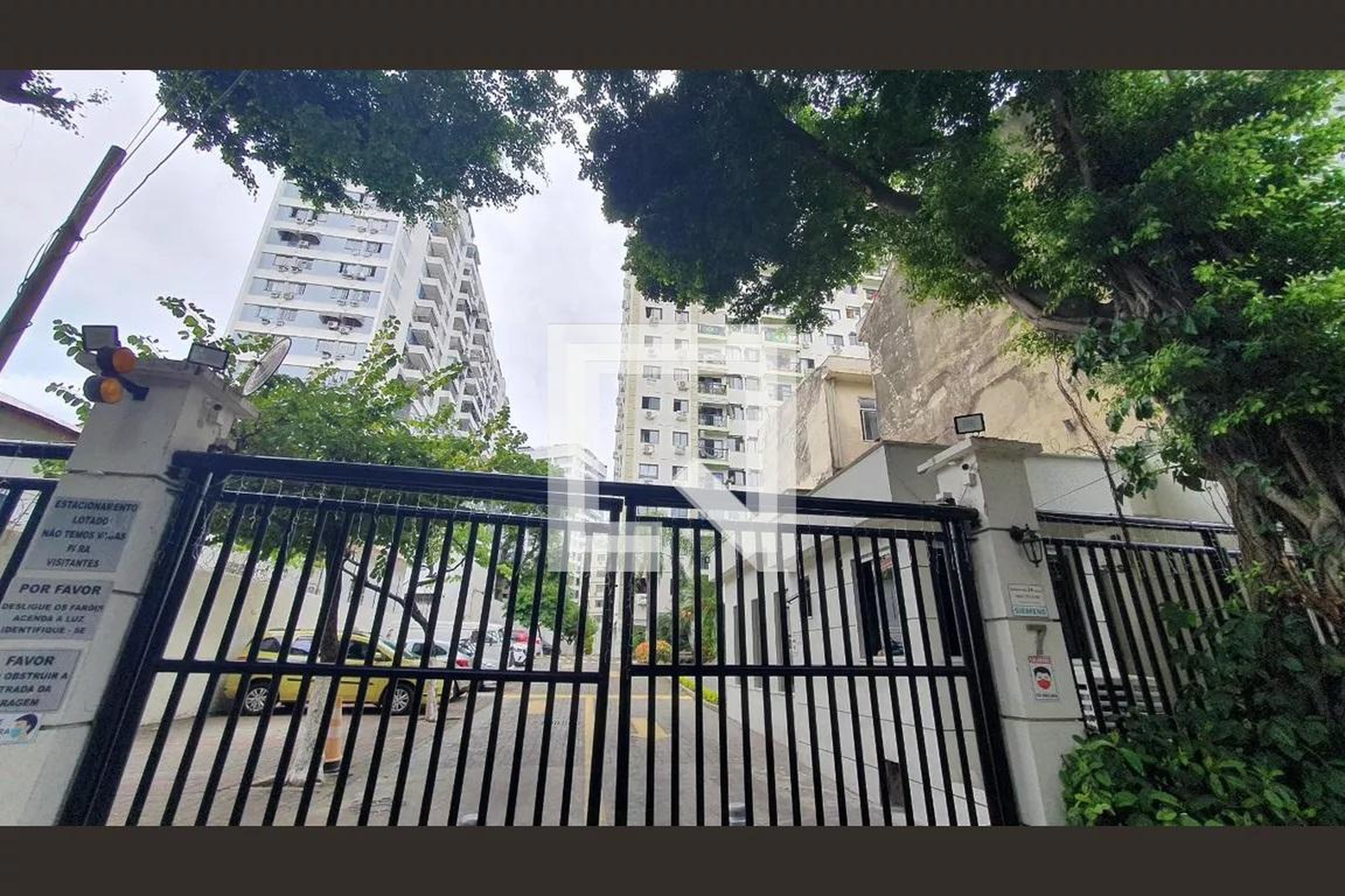 Fachada do Condomínio Condomínio Palazzo da Tijuca