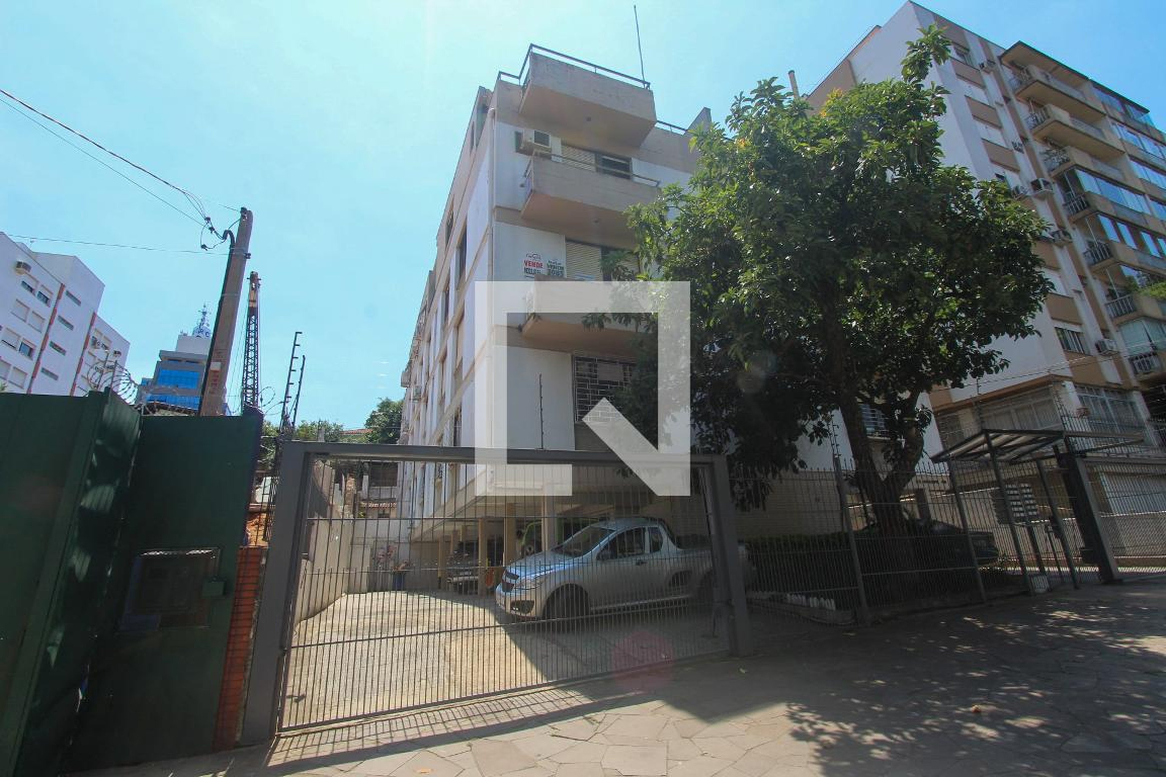 Fachada do Condomínio Condomínio em Rua Murilo Furtado, 49