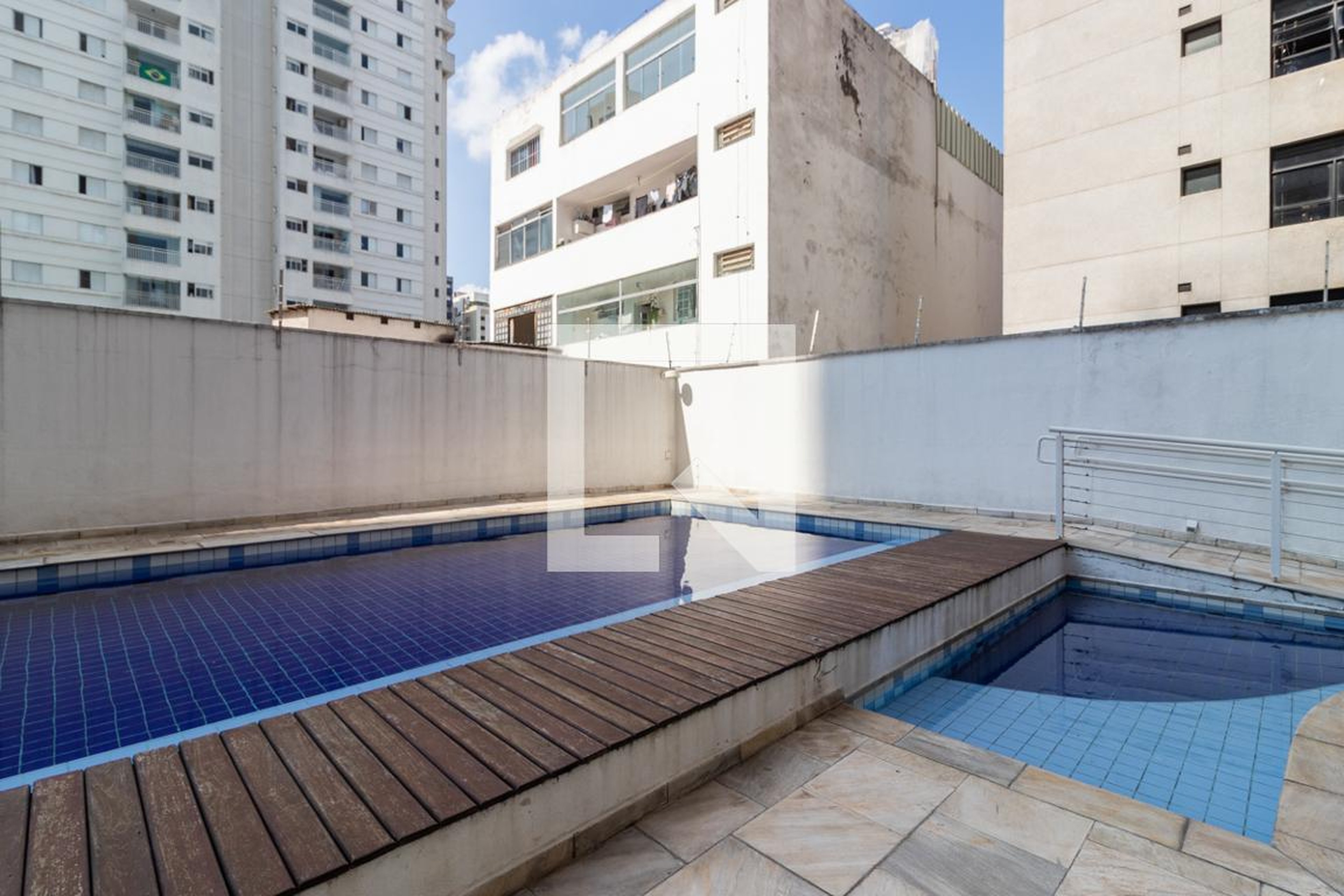 Piscina - Edifício Solar Itaim e Itaim Business