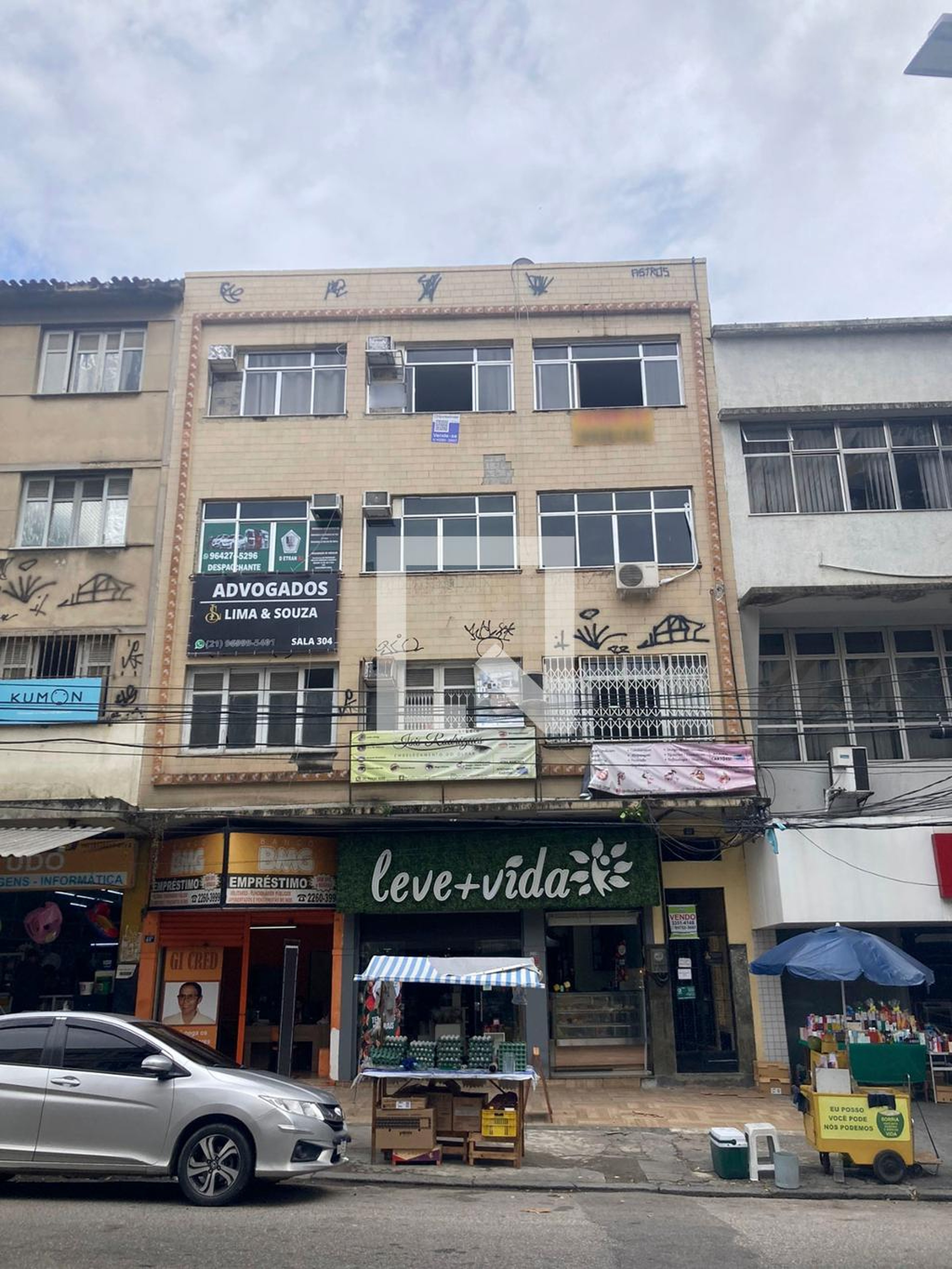 Fachada Condomínio em Rua Euclídes Faria, 40