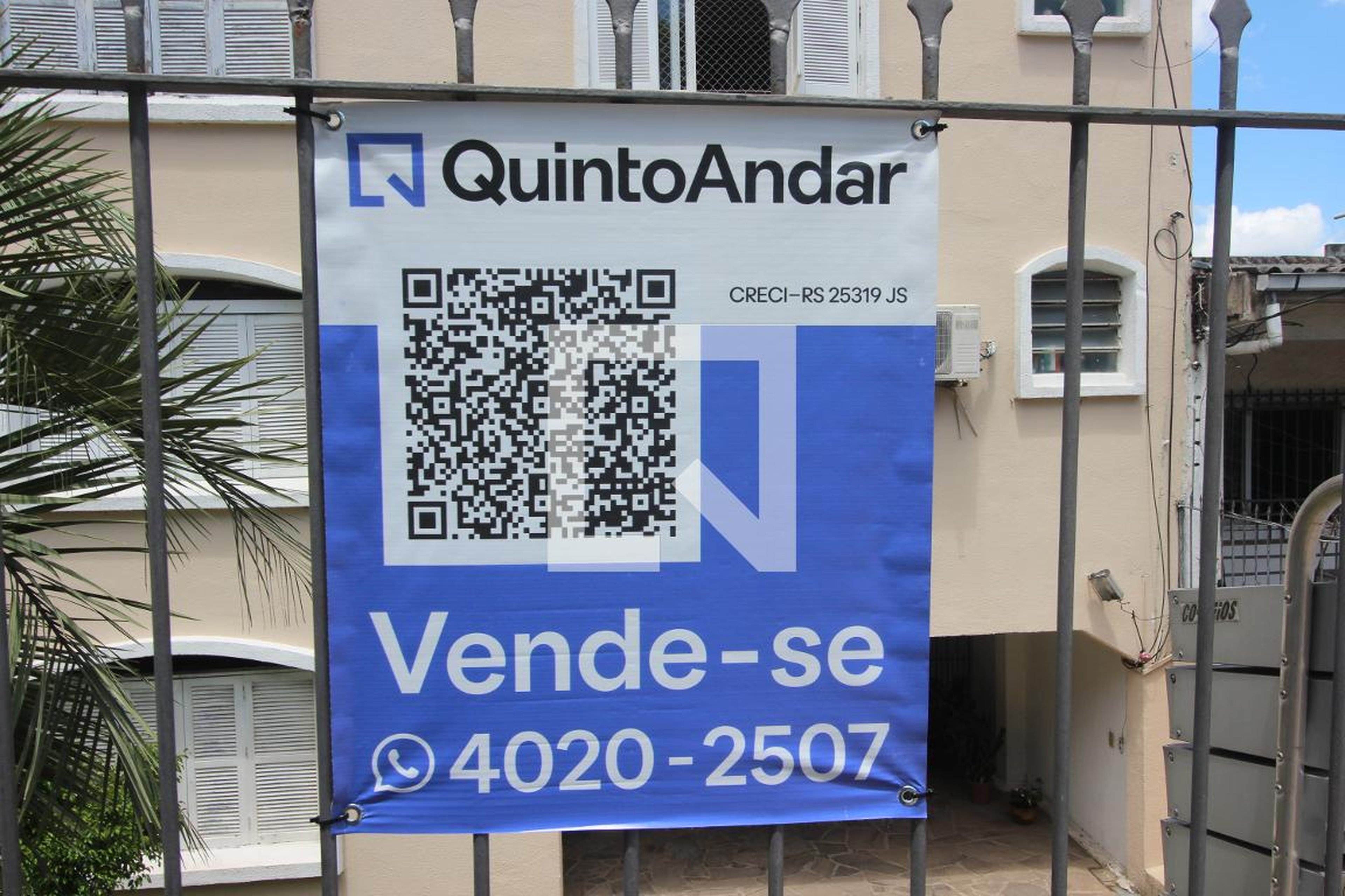 Fachada do Prédio Condomínio em Rua Humberto de Campos, 1054