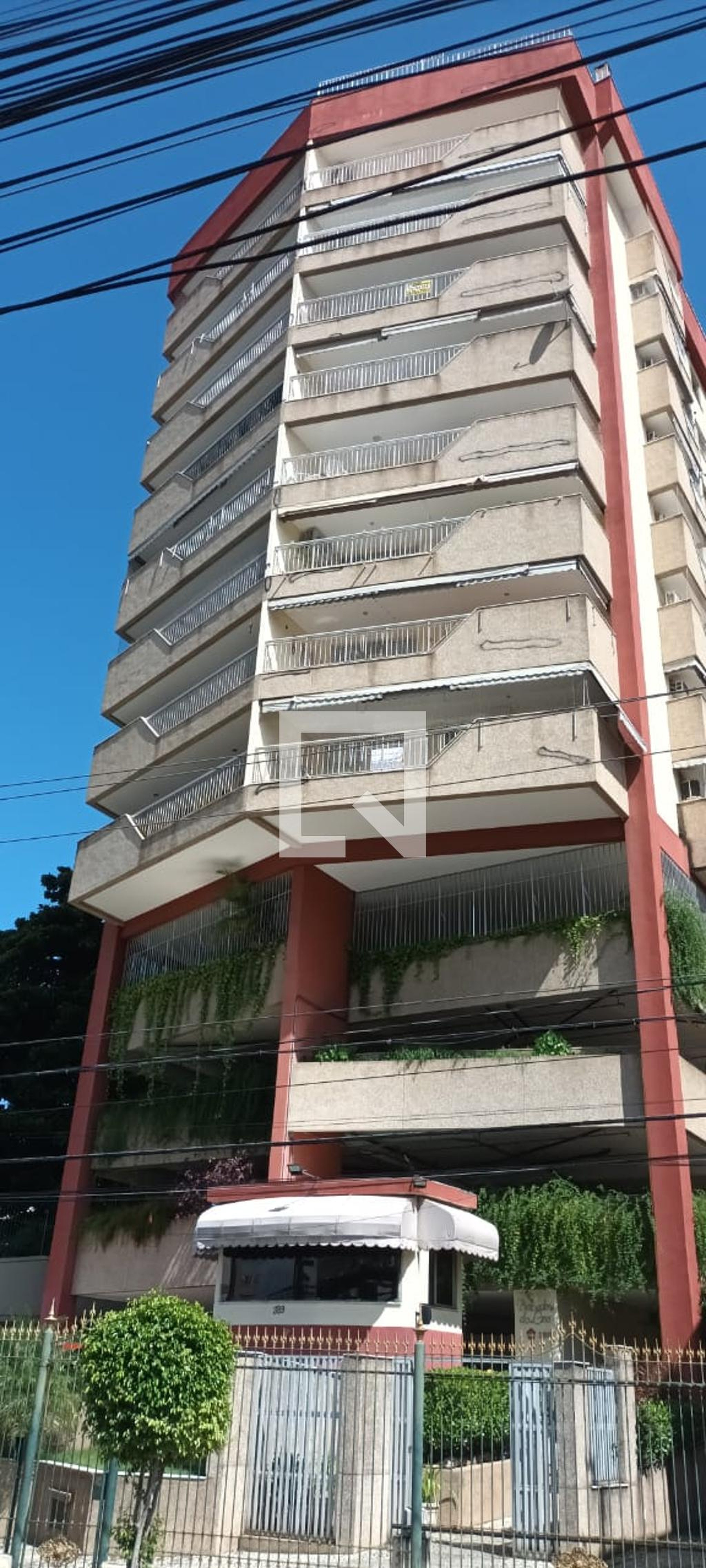 Fachada Edifício Belvedere do Lins