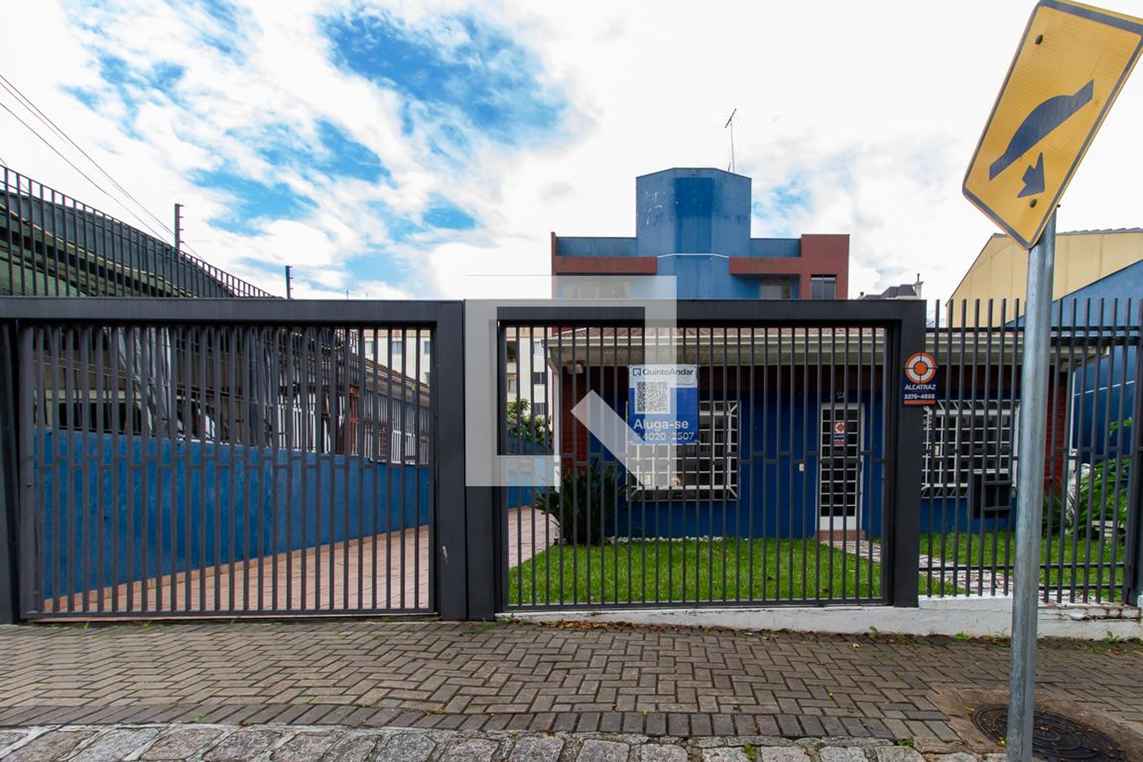 Fachada Condomínio em Rua Goiás, 329