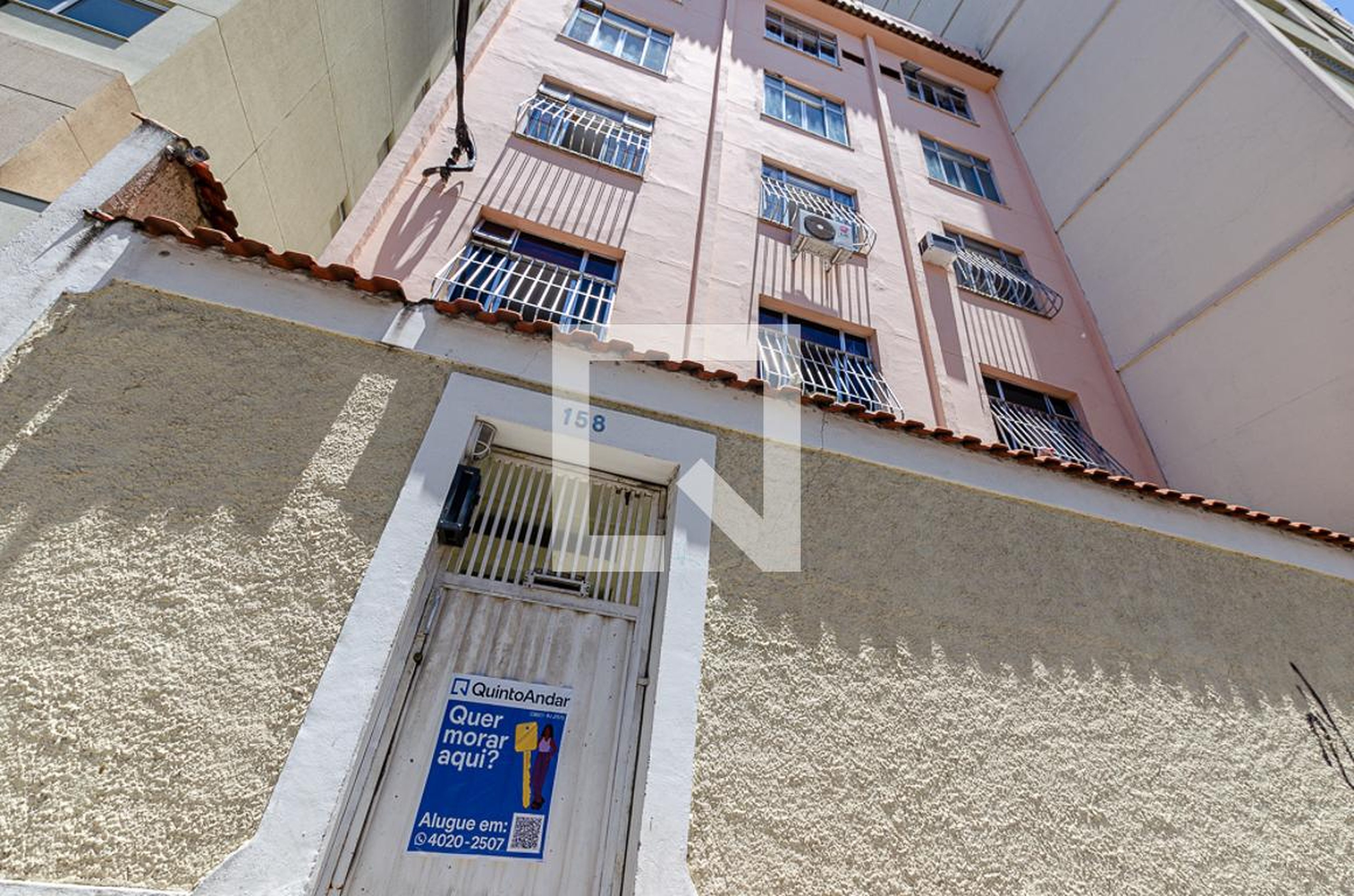 Fachada Condomínio em Rua Visconde do Uruguai, 158