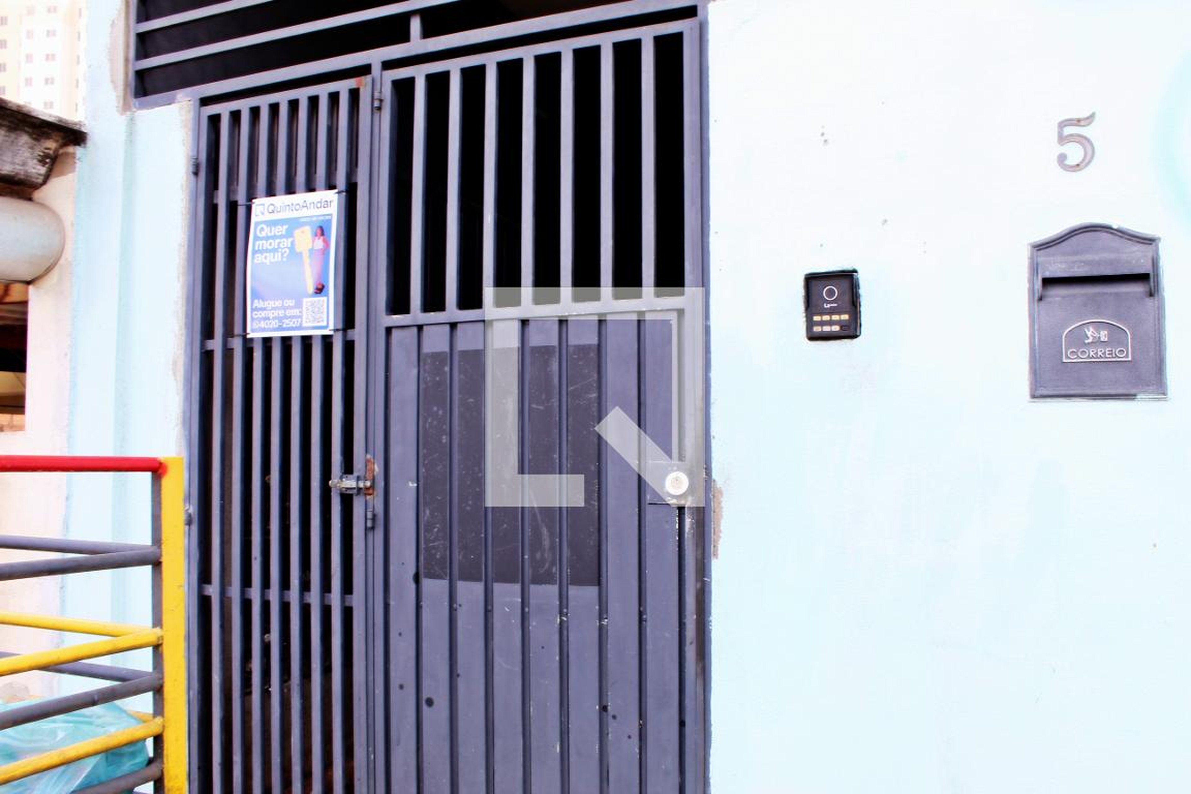 Fachada Condomínio em Rua Reriutaba, 5