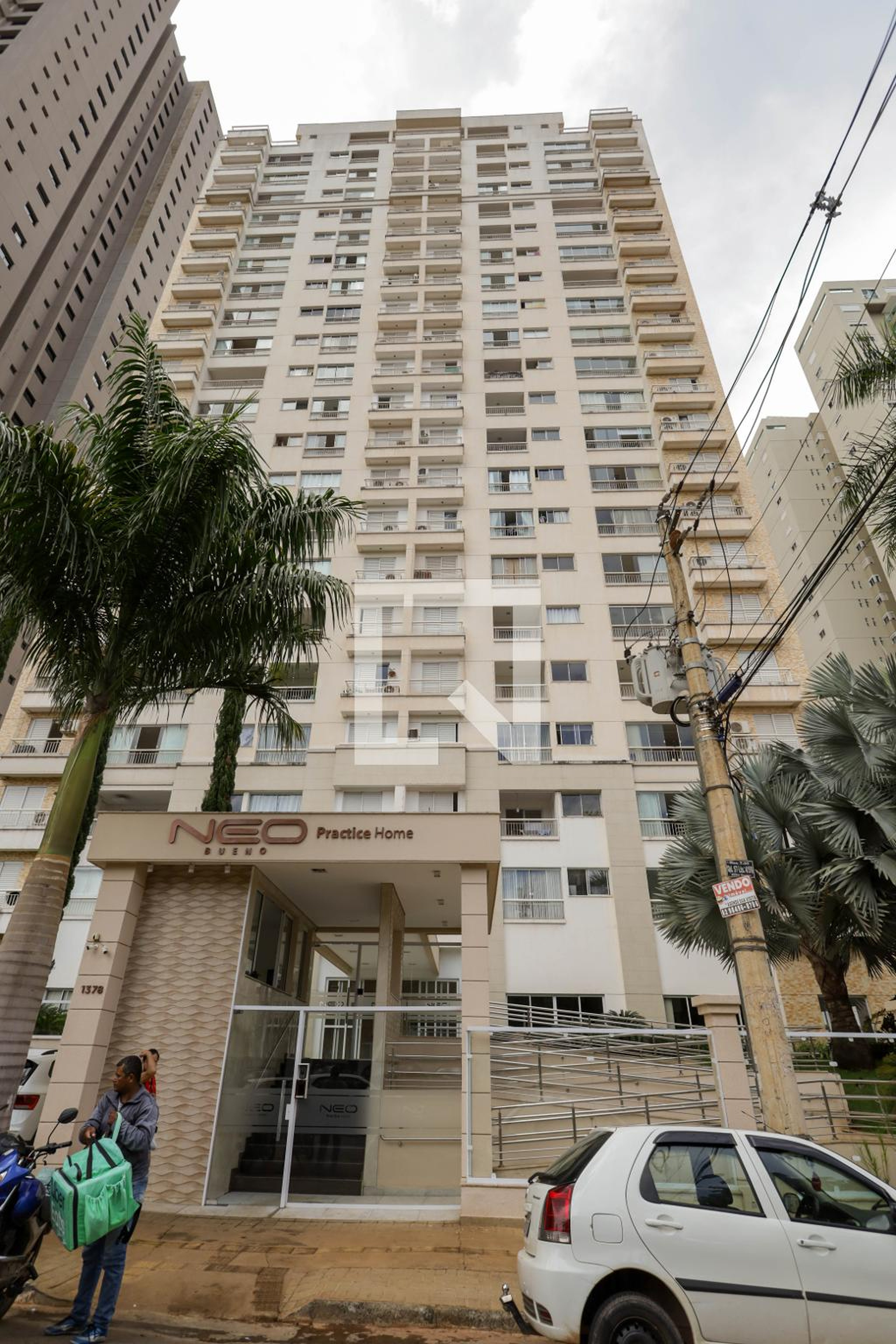 Fachada do Prédio Condomínio em Rua T-30, 30