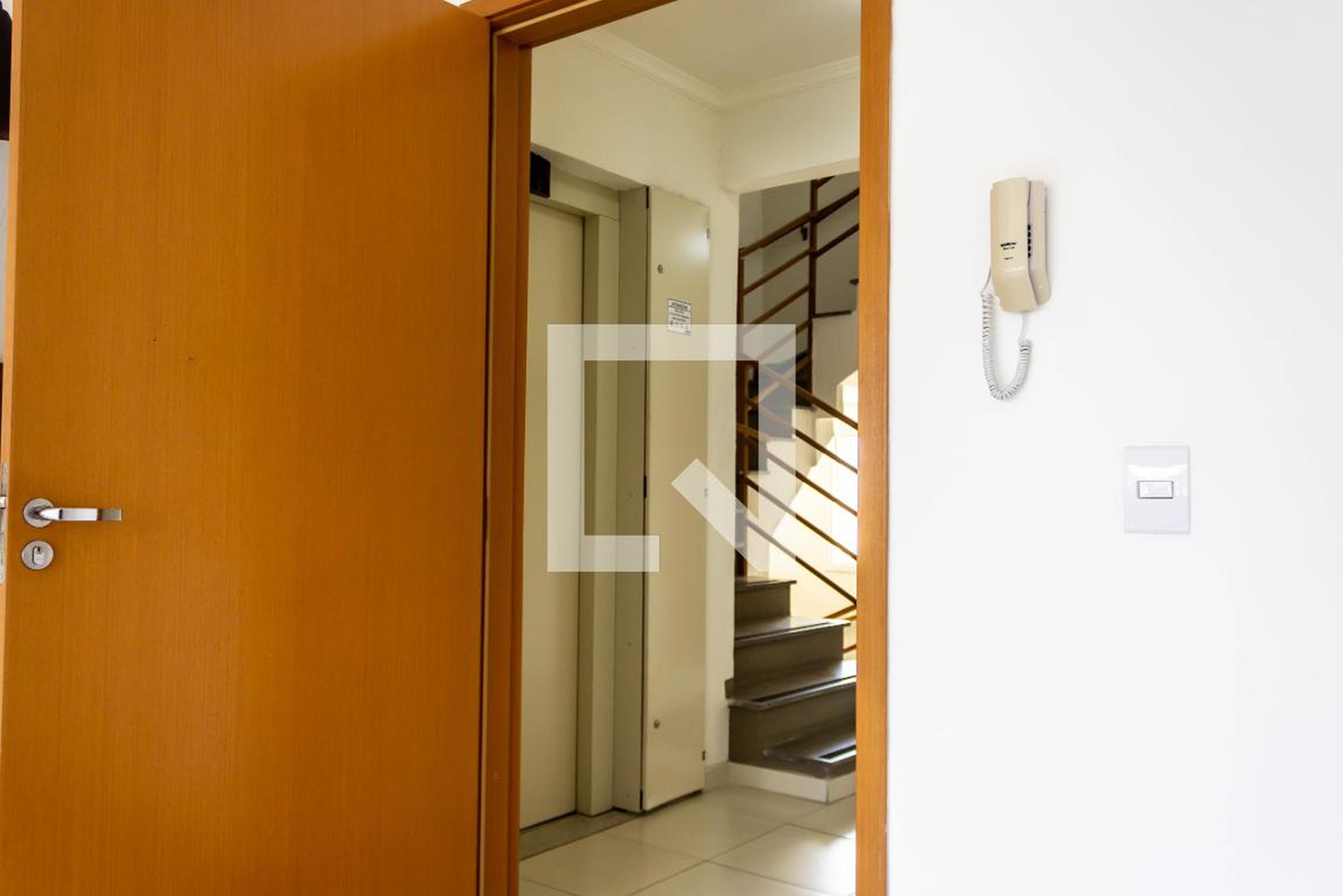 Elevador - Ana Carolina