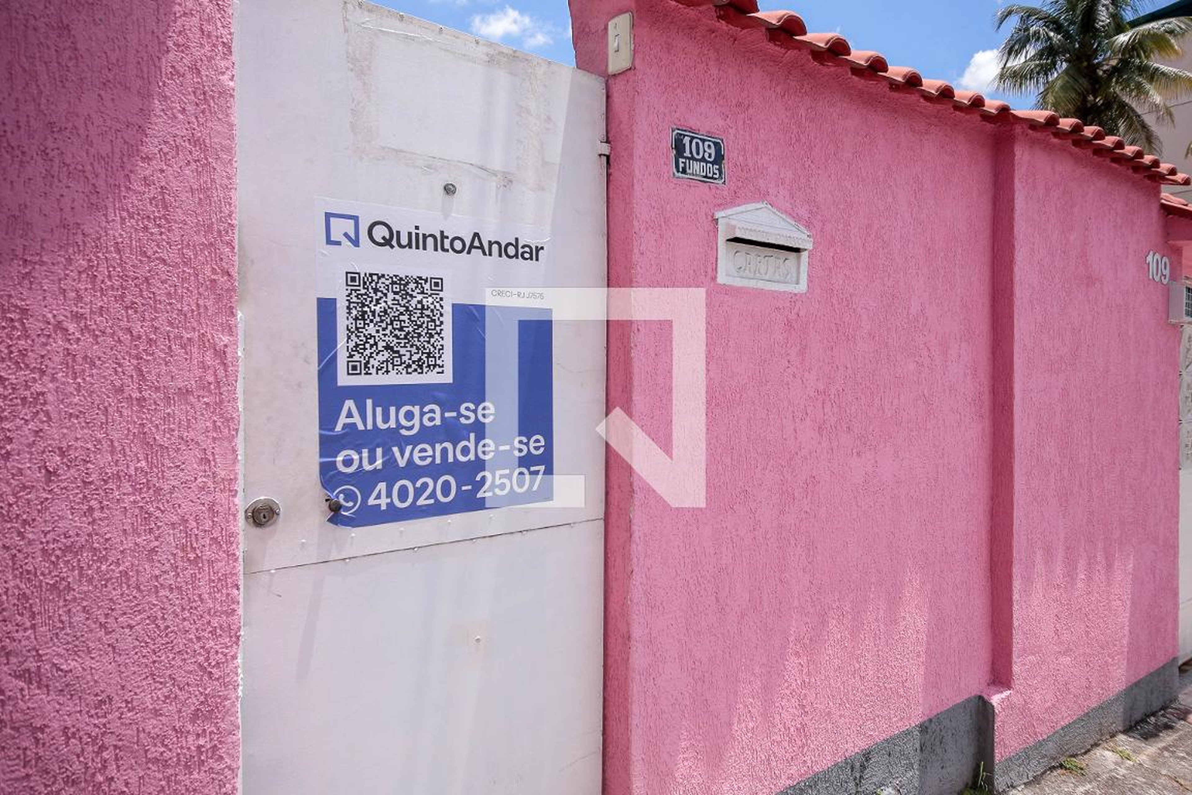 Fachada Condomínio em Rua do Amparo, 109