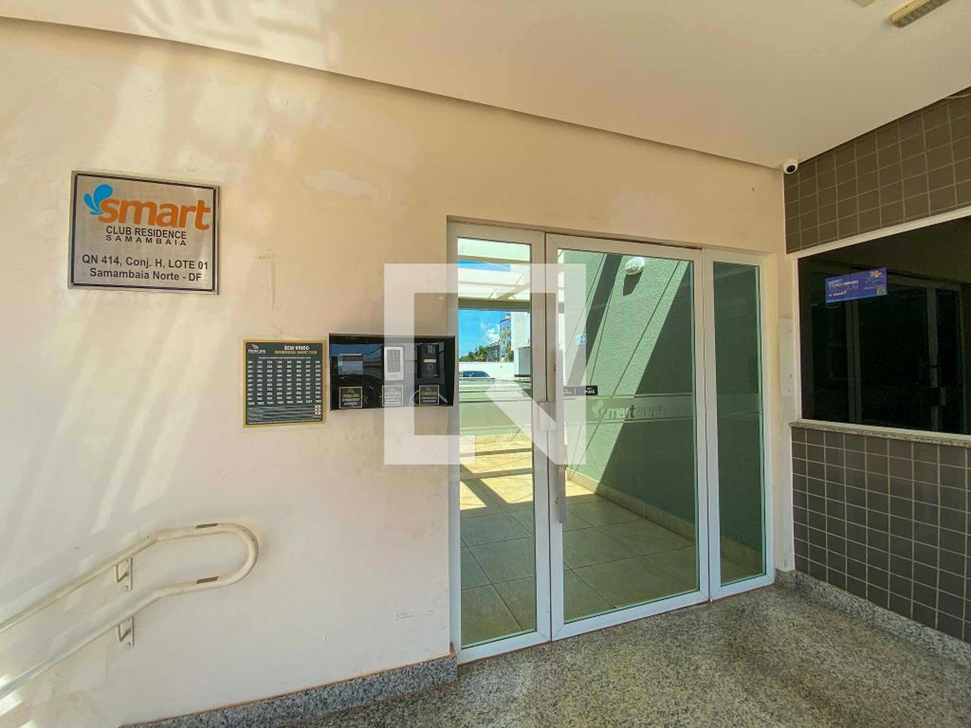 Fachada Condomínio em Qn 414 Conjunto H Comércio, 01