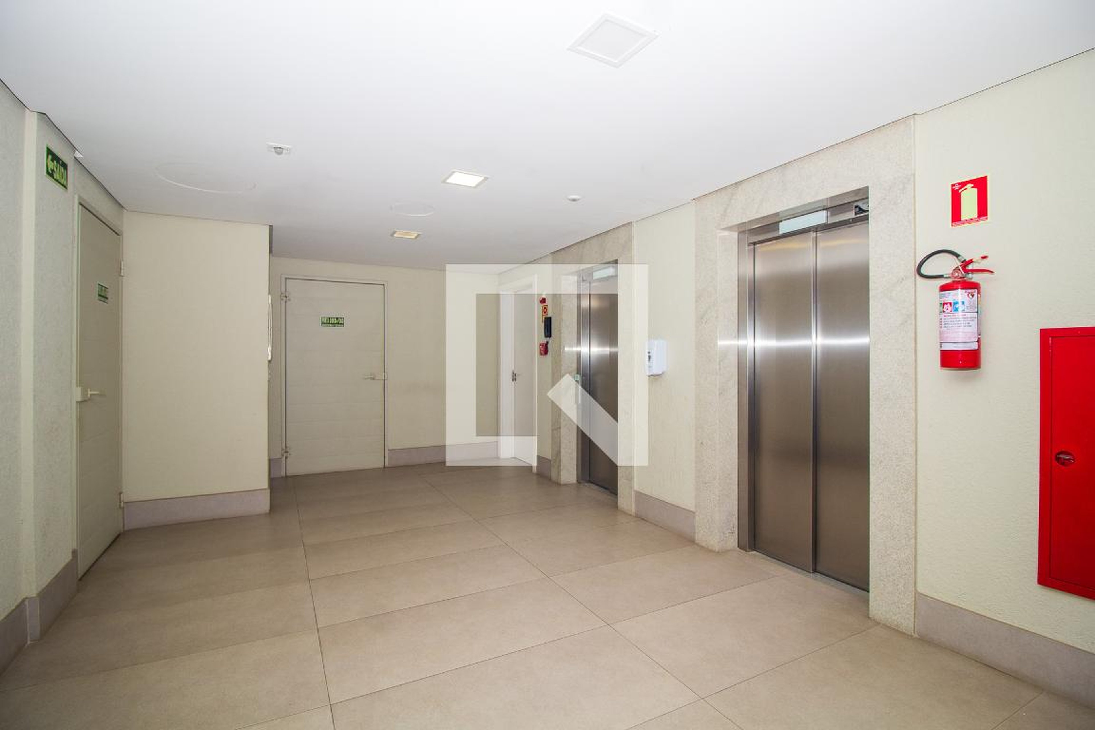 hall - Edward Hopper