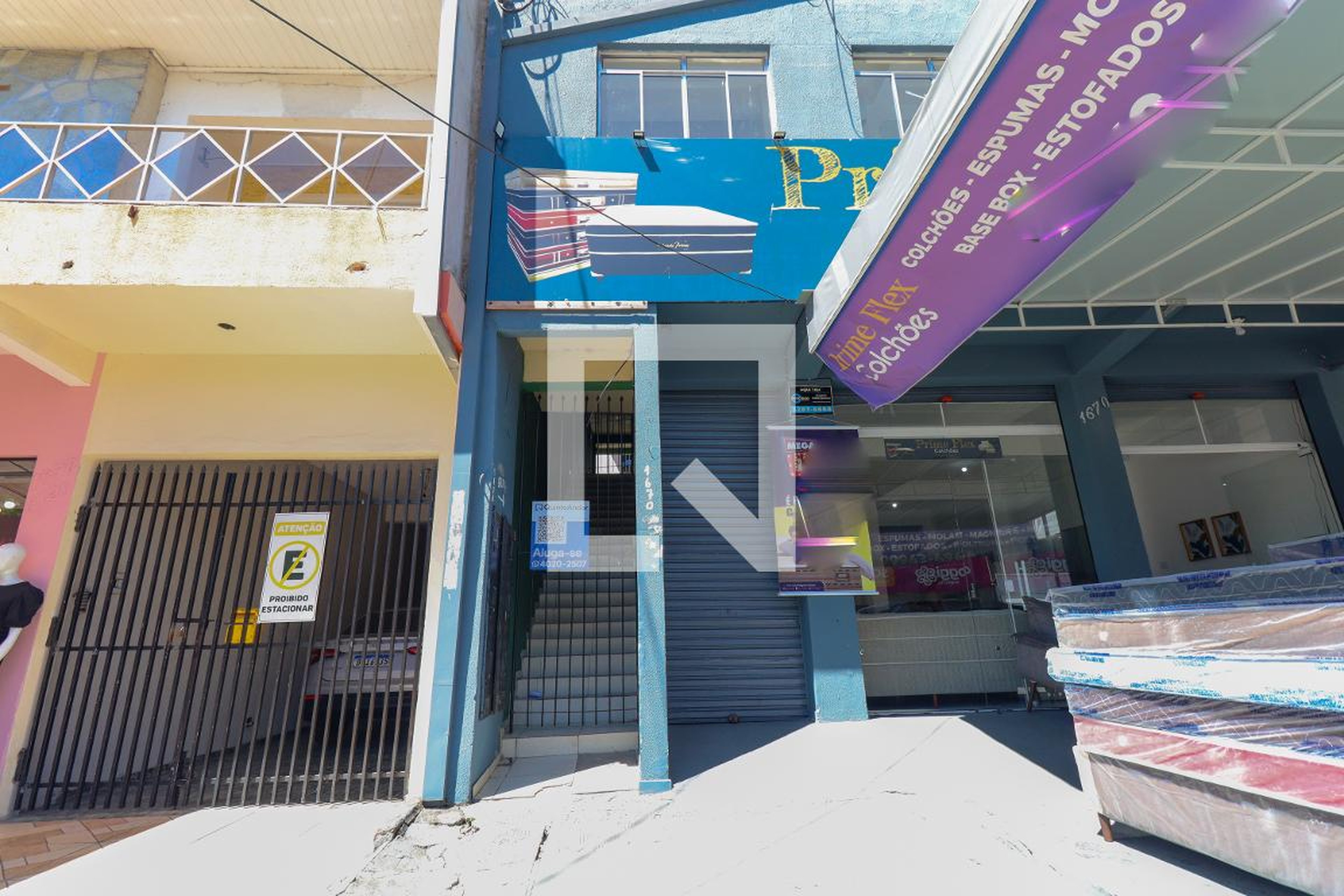 Fachada Condomínio em Rua São José dos Pinhais, 1670