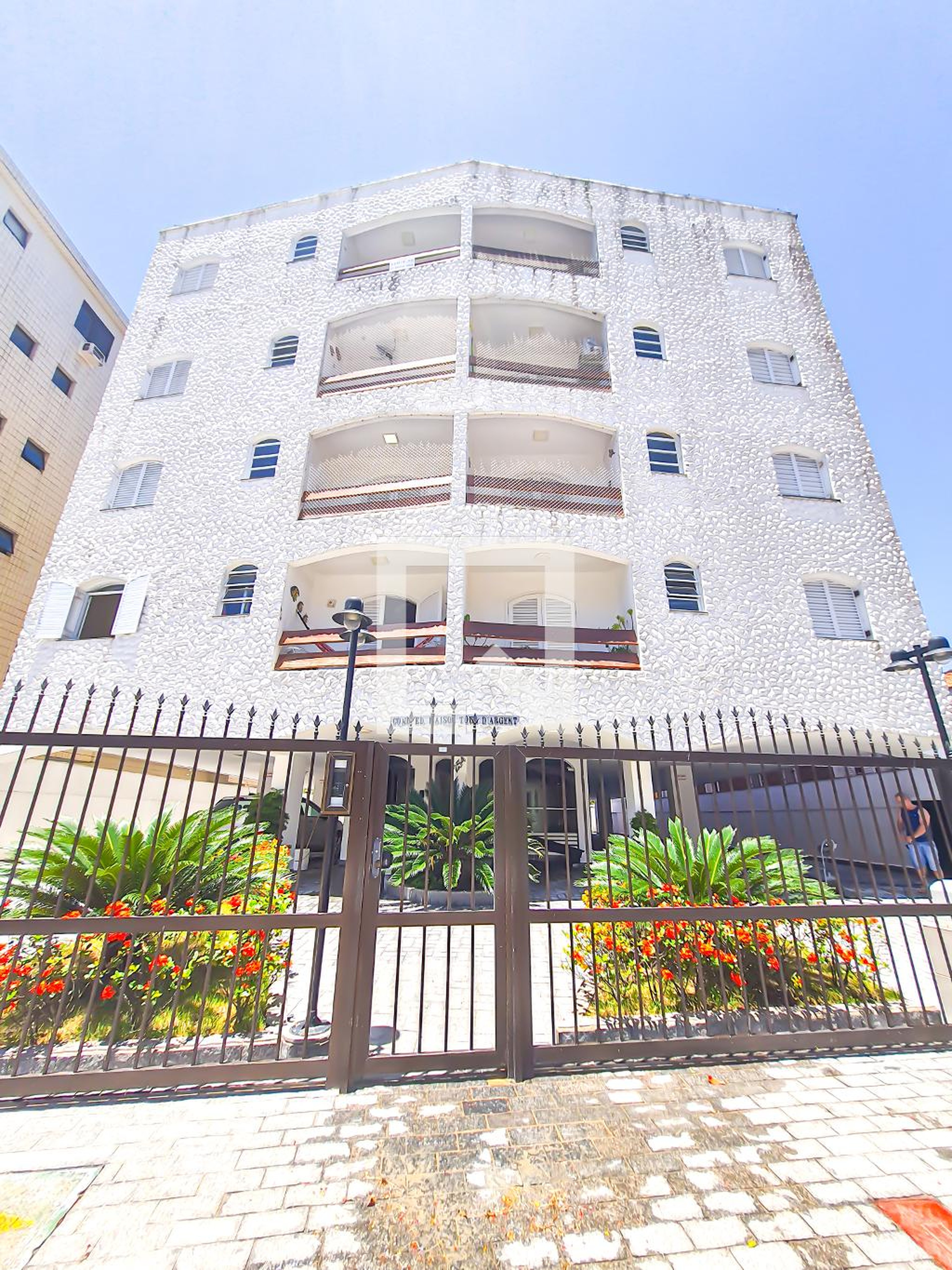 Fachada do Prédio Edifício Maison Tour D'Argent