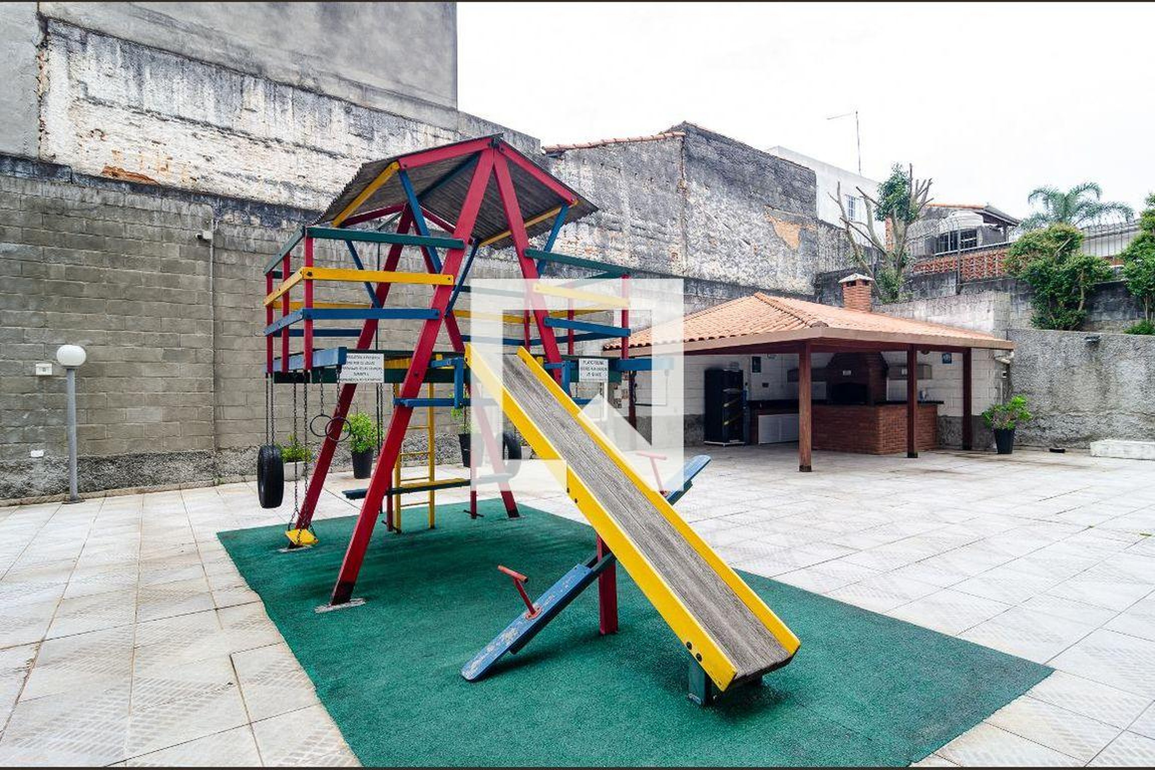 Playground - Edifício Ilha de Capri