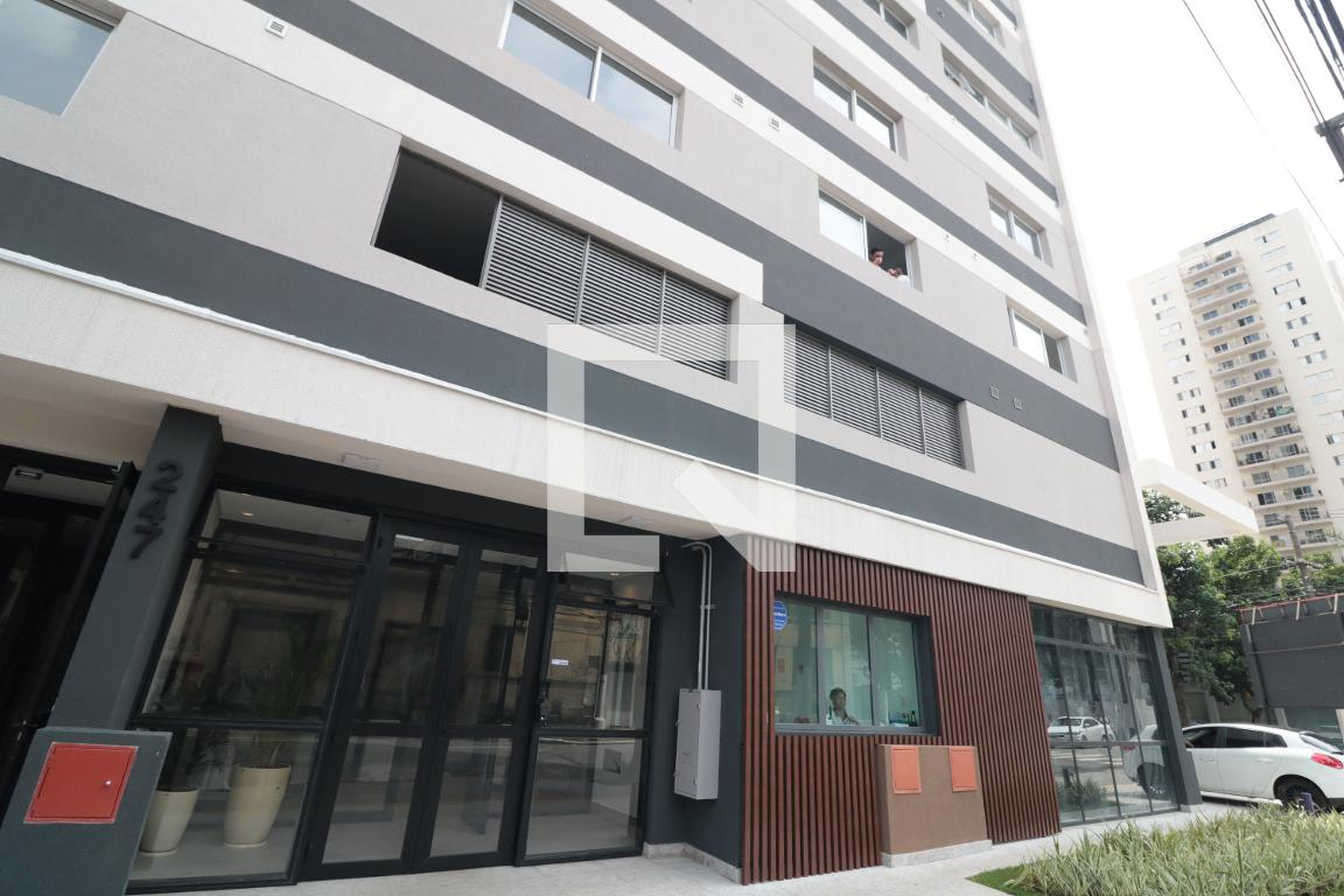 Fachada Condomínio em Rua Herval, 243