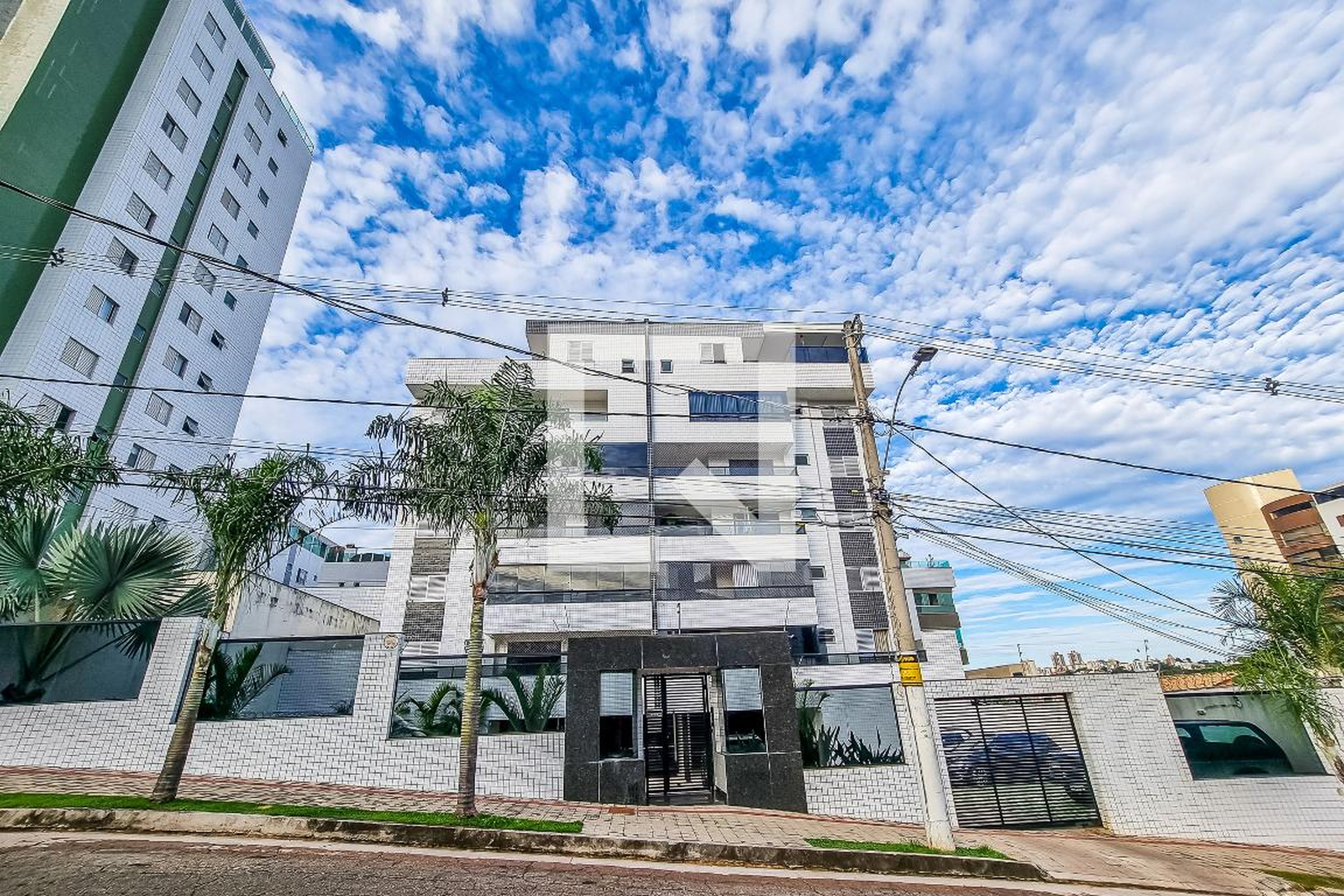 Fachada Edifício Ouro Preto