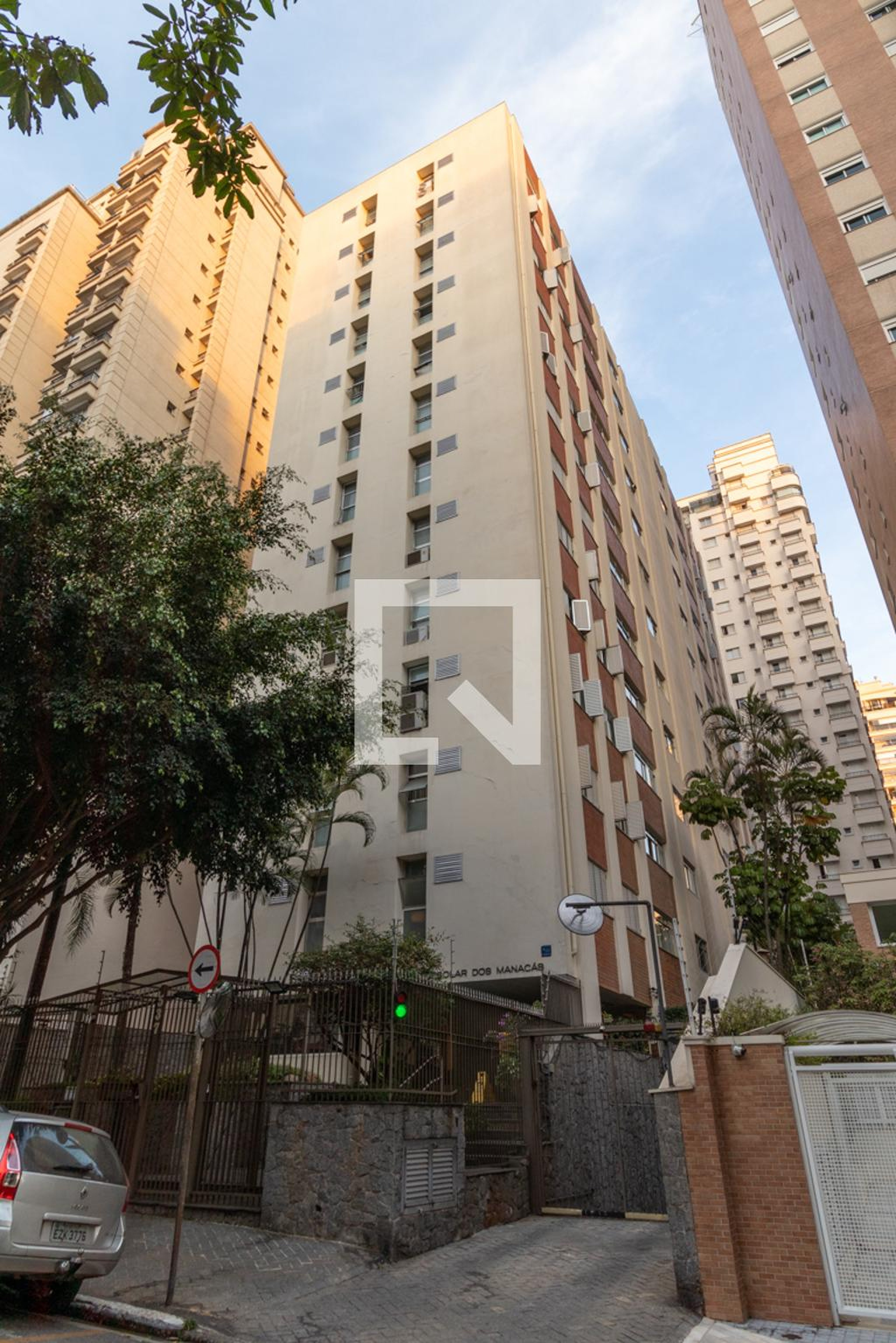 Fachada Condomínio Solar dos Manacas