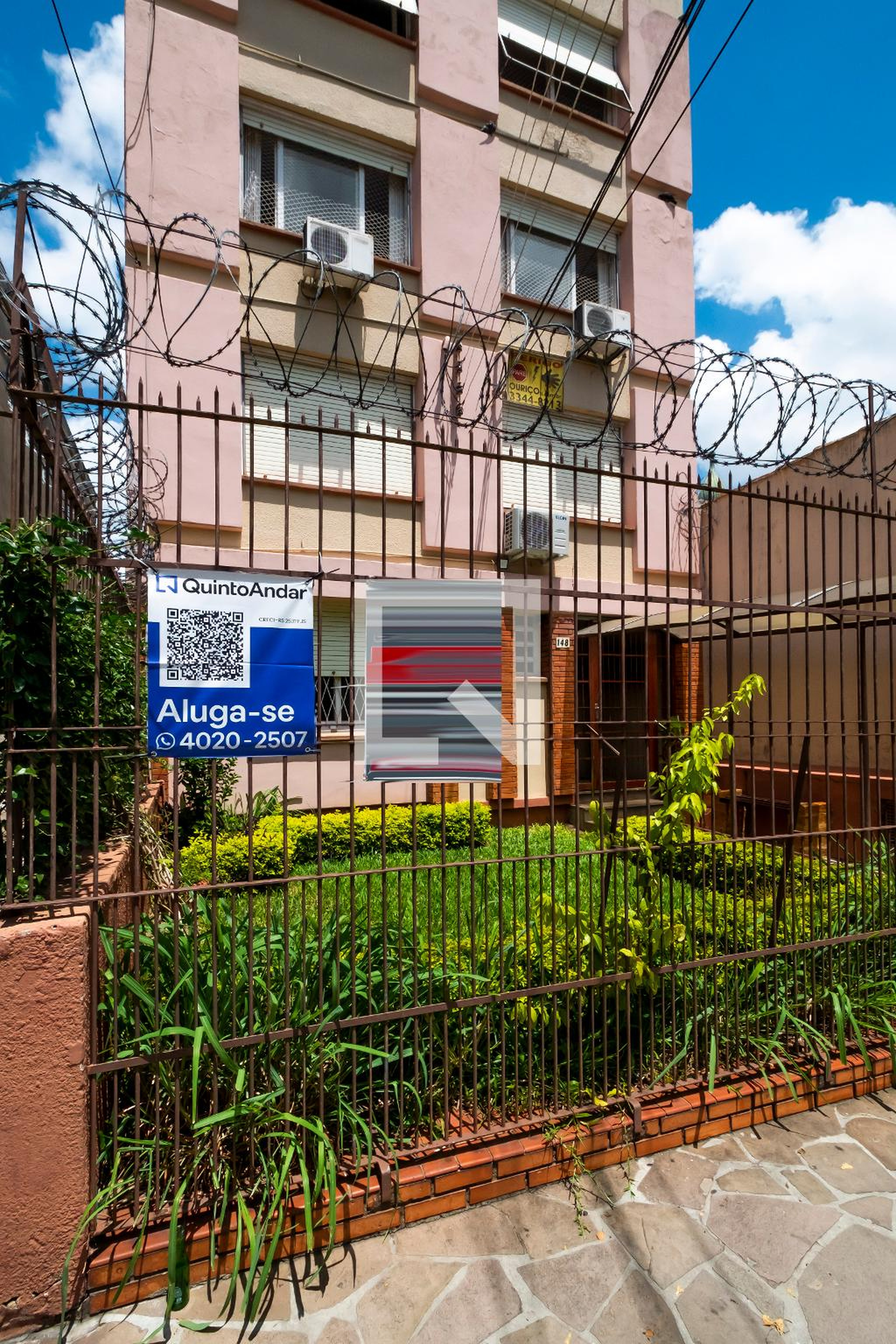 Fachada Condomínio em Rua Joaquim Nabuco, 148