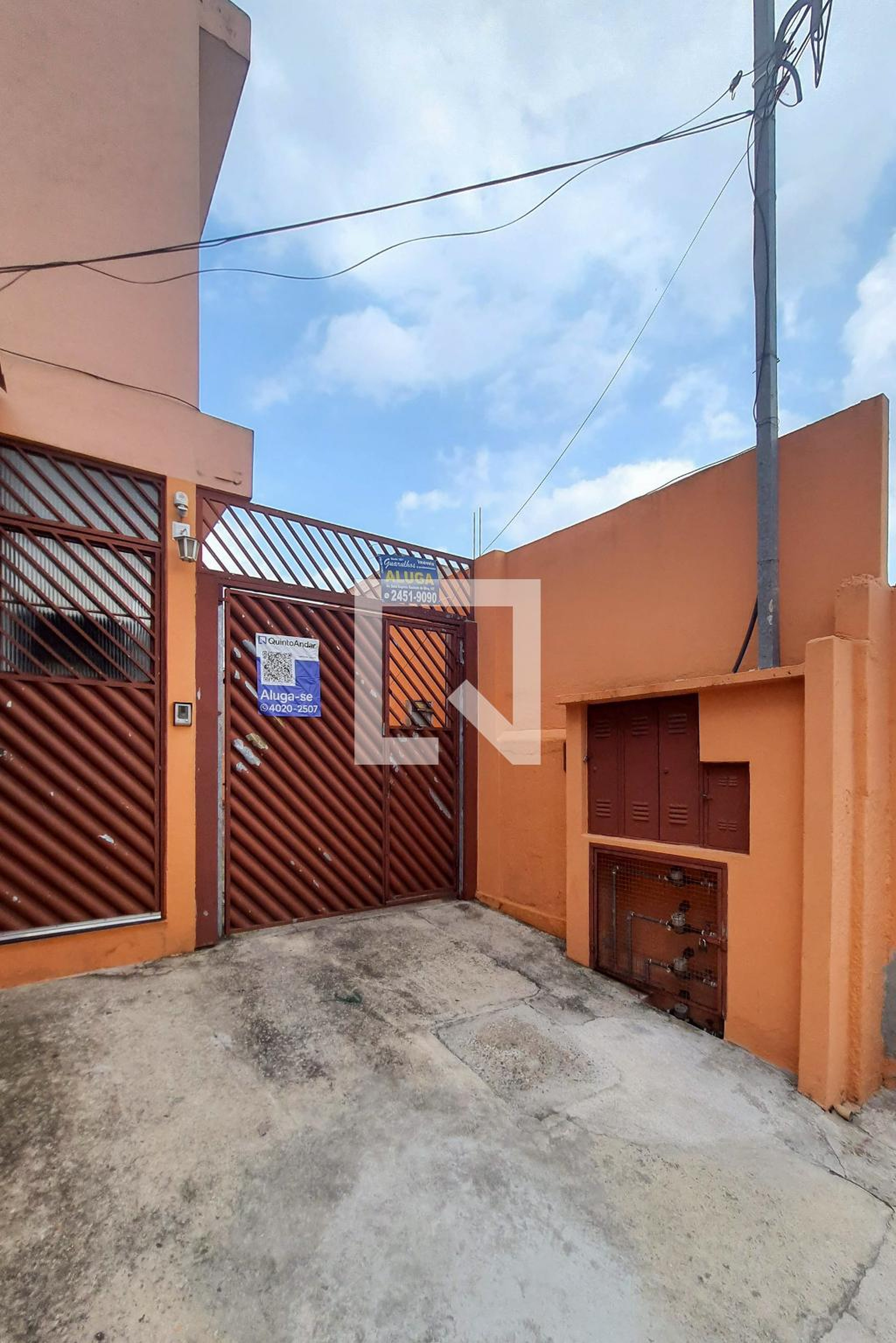 Fachada Condomínio em Rua São Maurício, 936