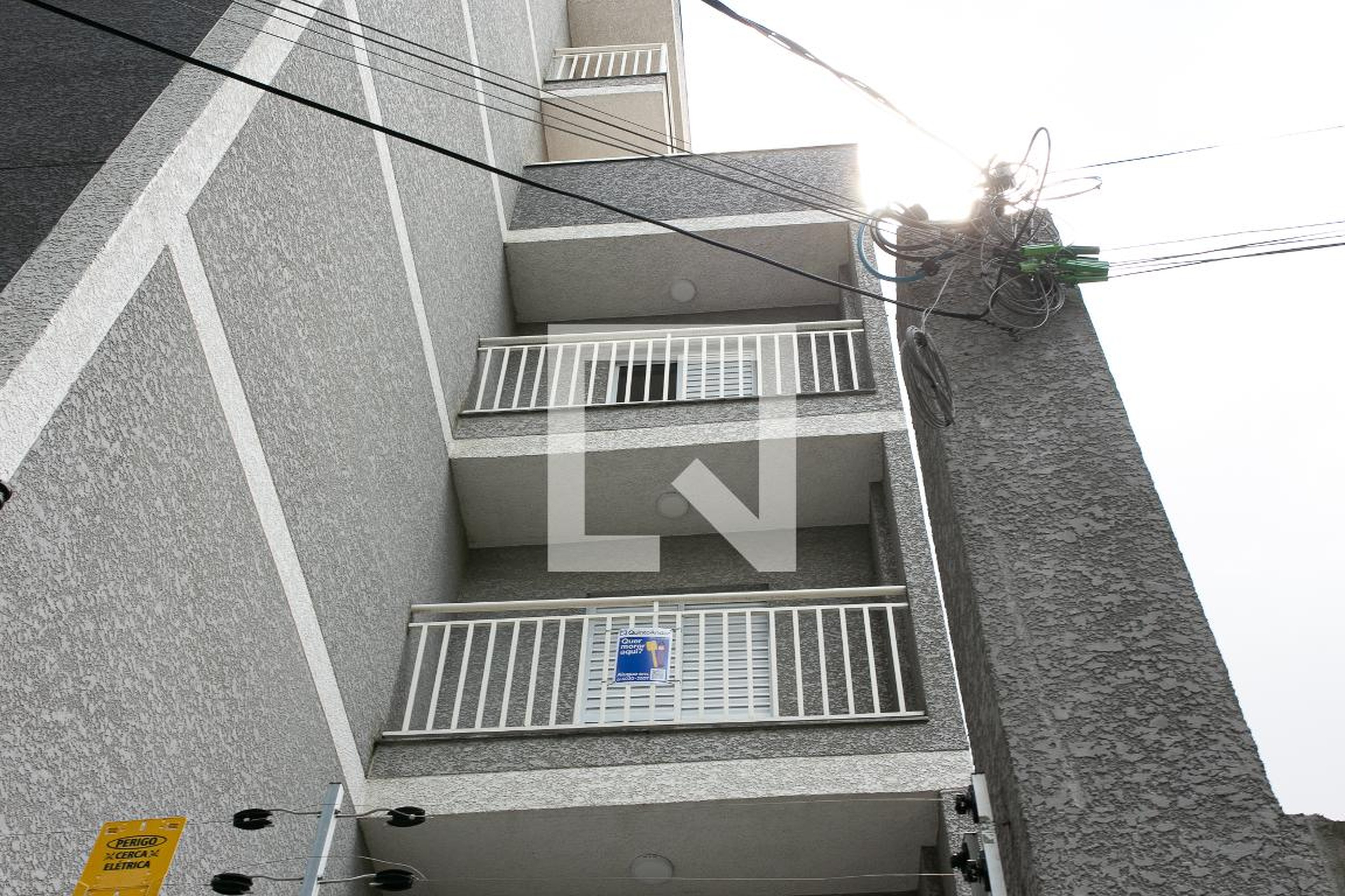 Fachada do Condomínio Residencial Évora