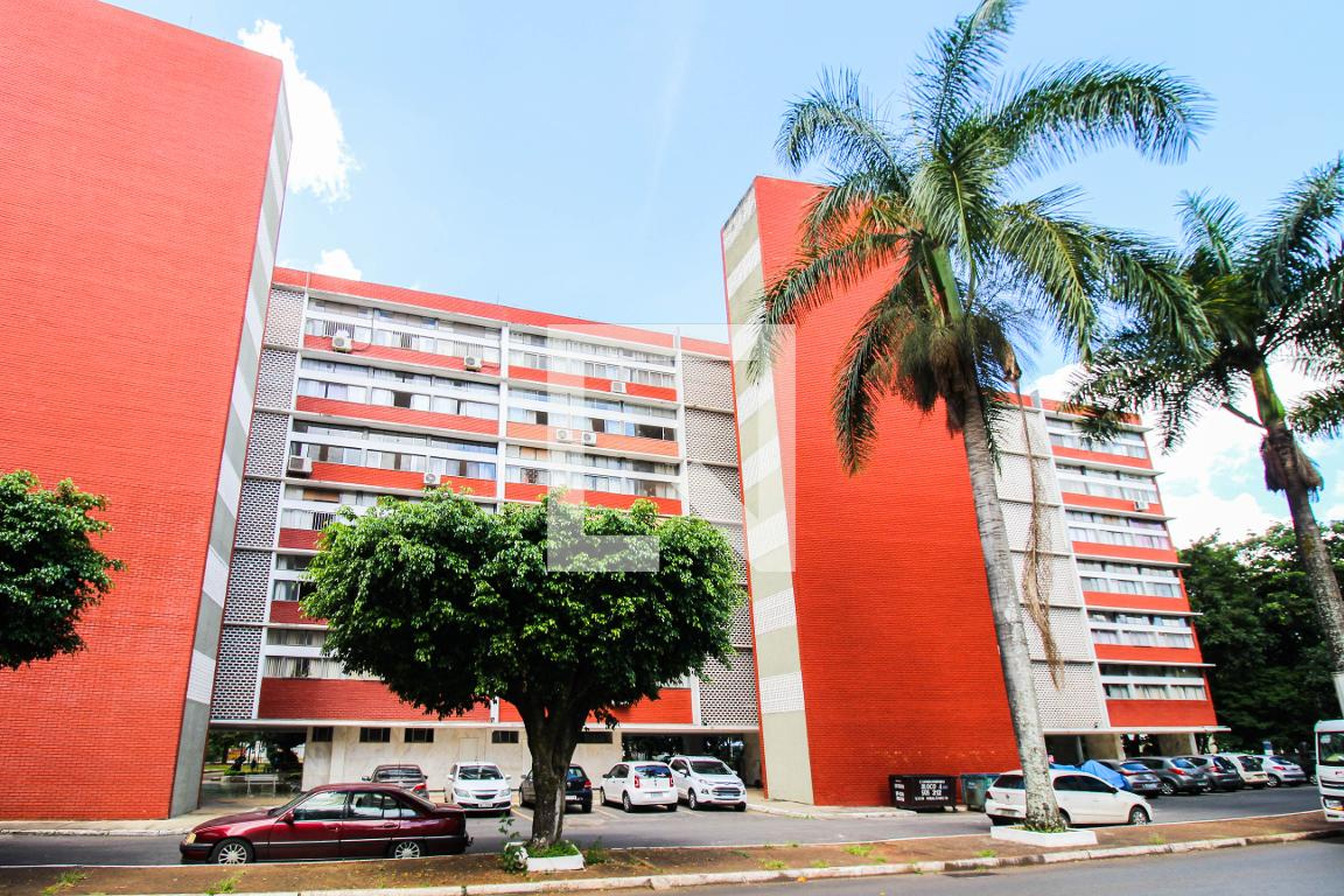 Fachada Condomínio em Condomínio Edificio Genesis, Ca2, Lote 42, Lago Norte, 0