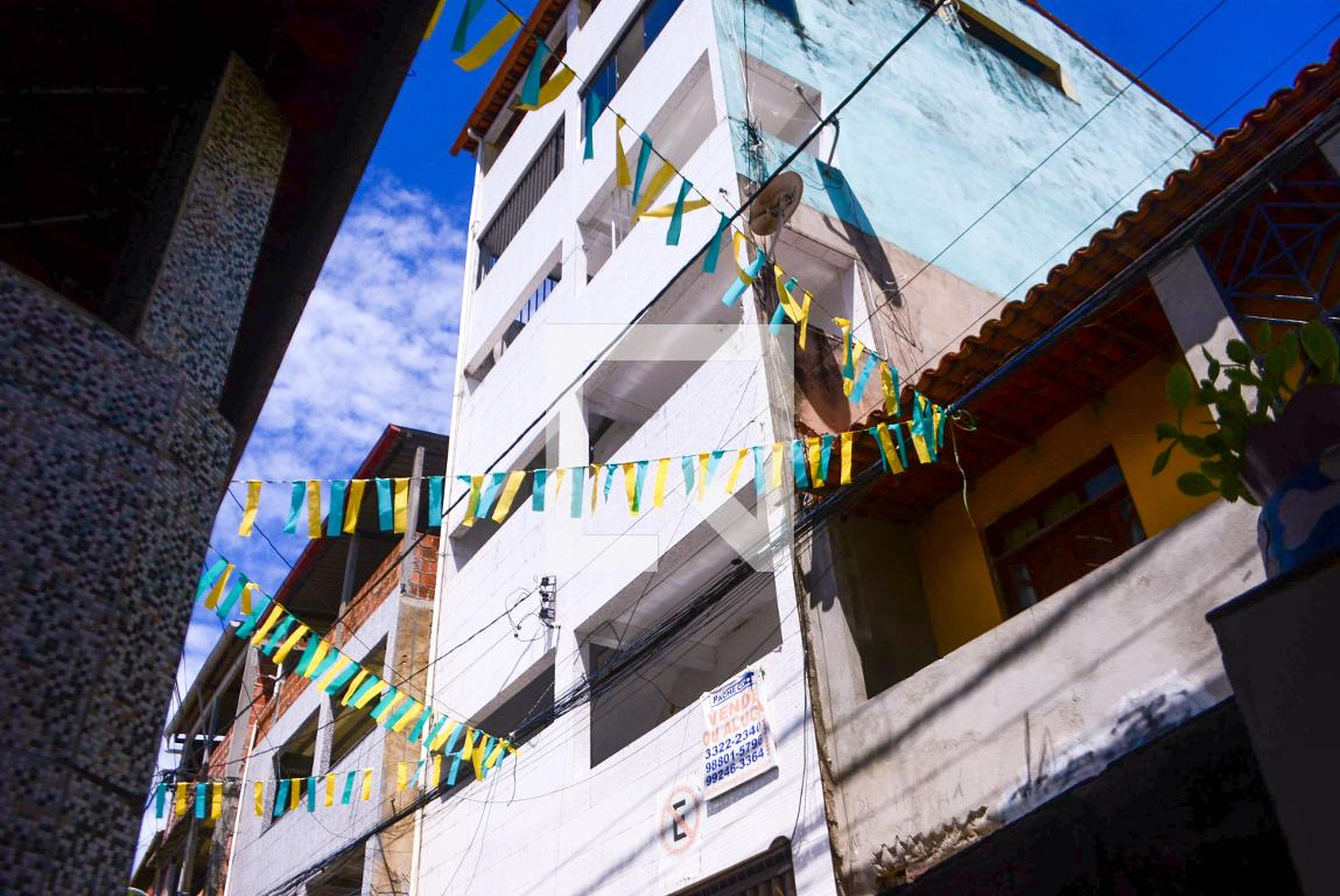 Fachada Condomínio em Rua São Fernando, 20