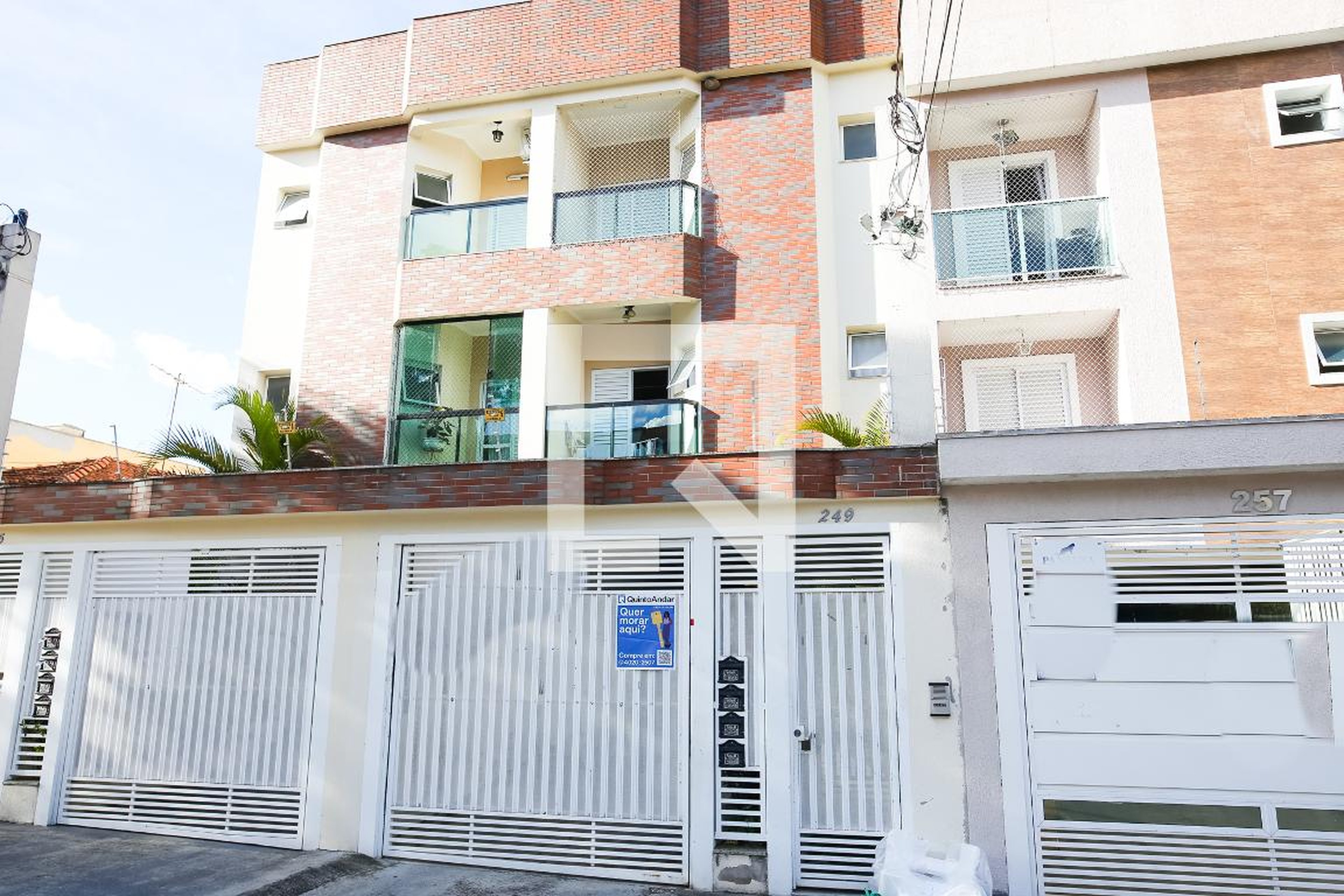 Fachada Condomínio em Rua Itália, 249