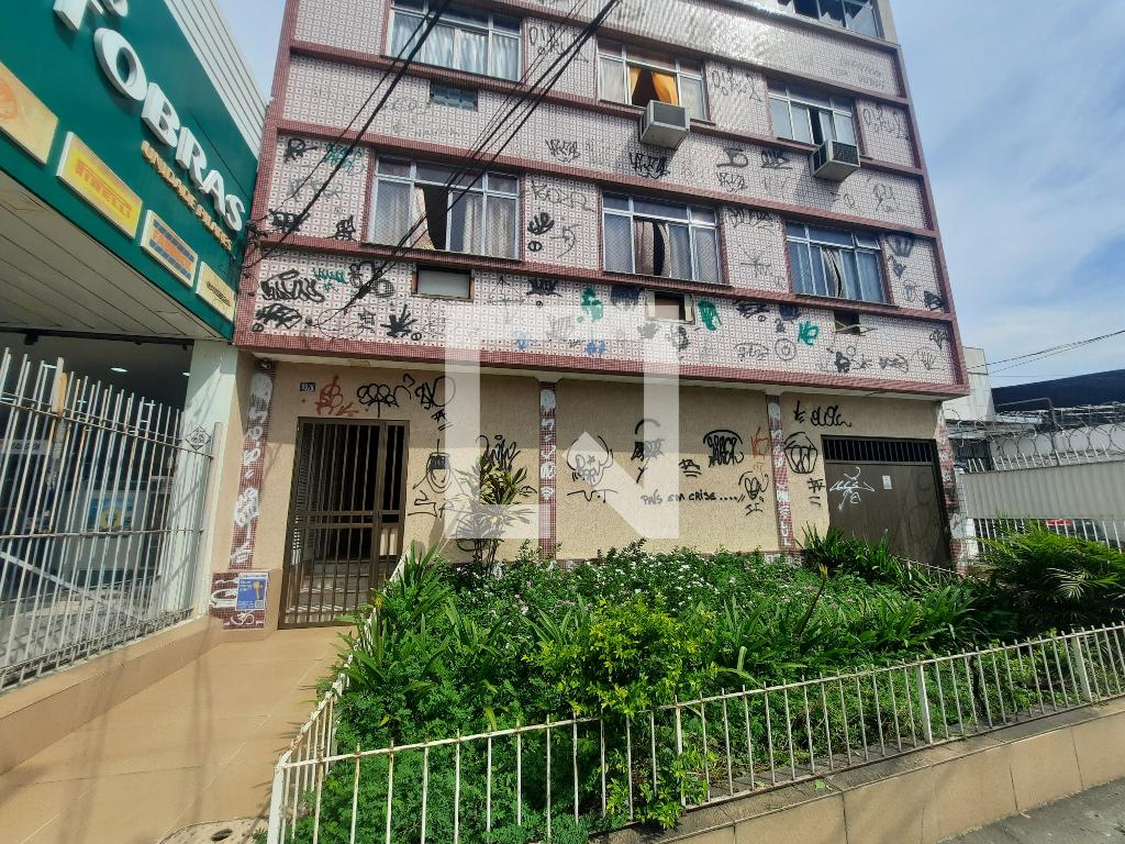 FACHADA Condomínio em Avenida Dom Hélder Câmara, 6979