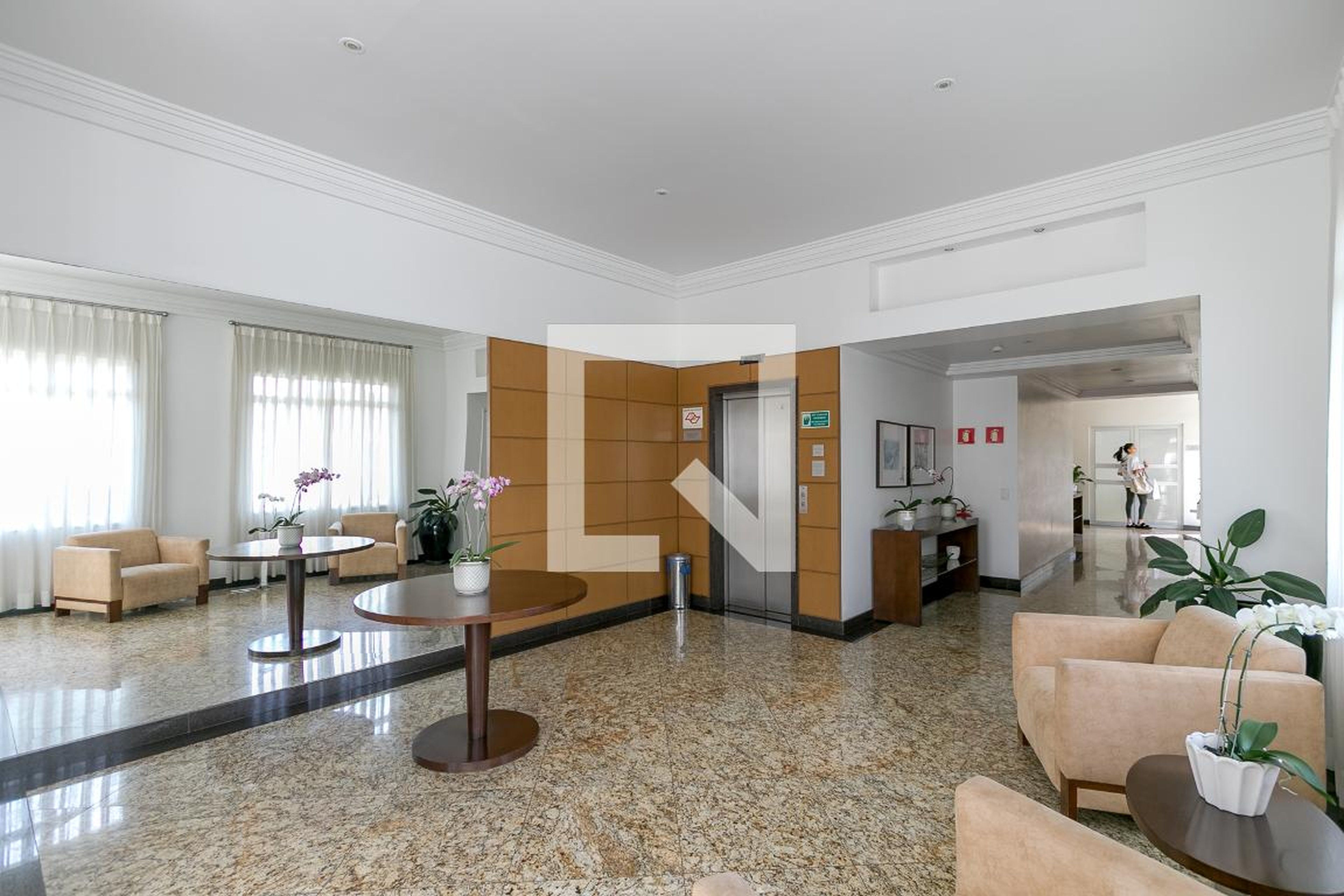 Hall de Entrada - Edifício Solar Califórnia