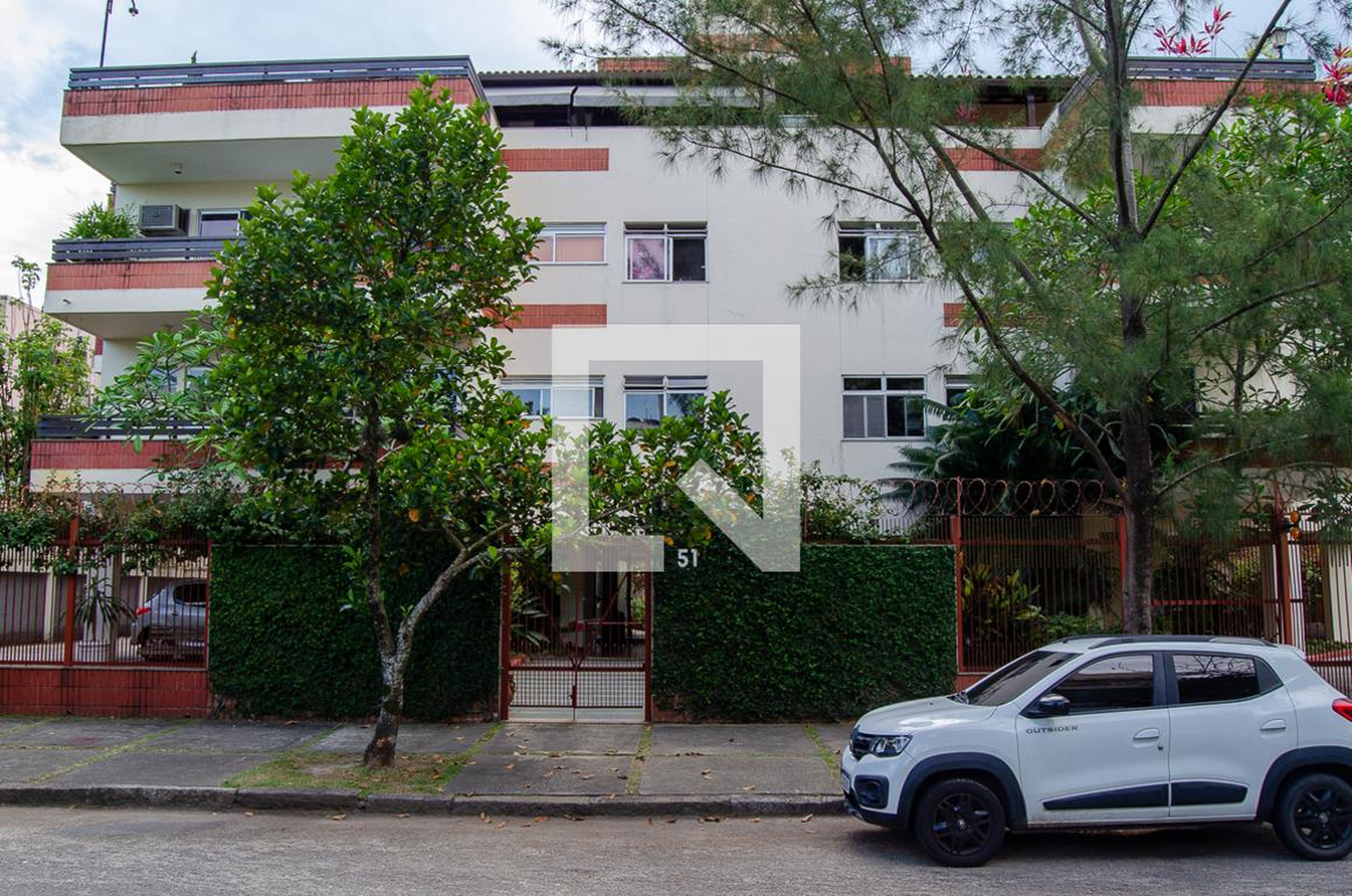 Fachada Condomínio Recreio dos Bandeirantes