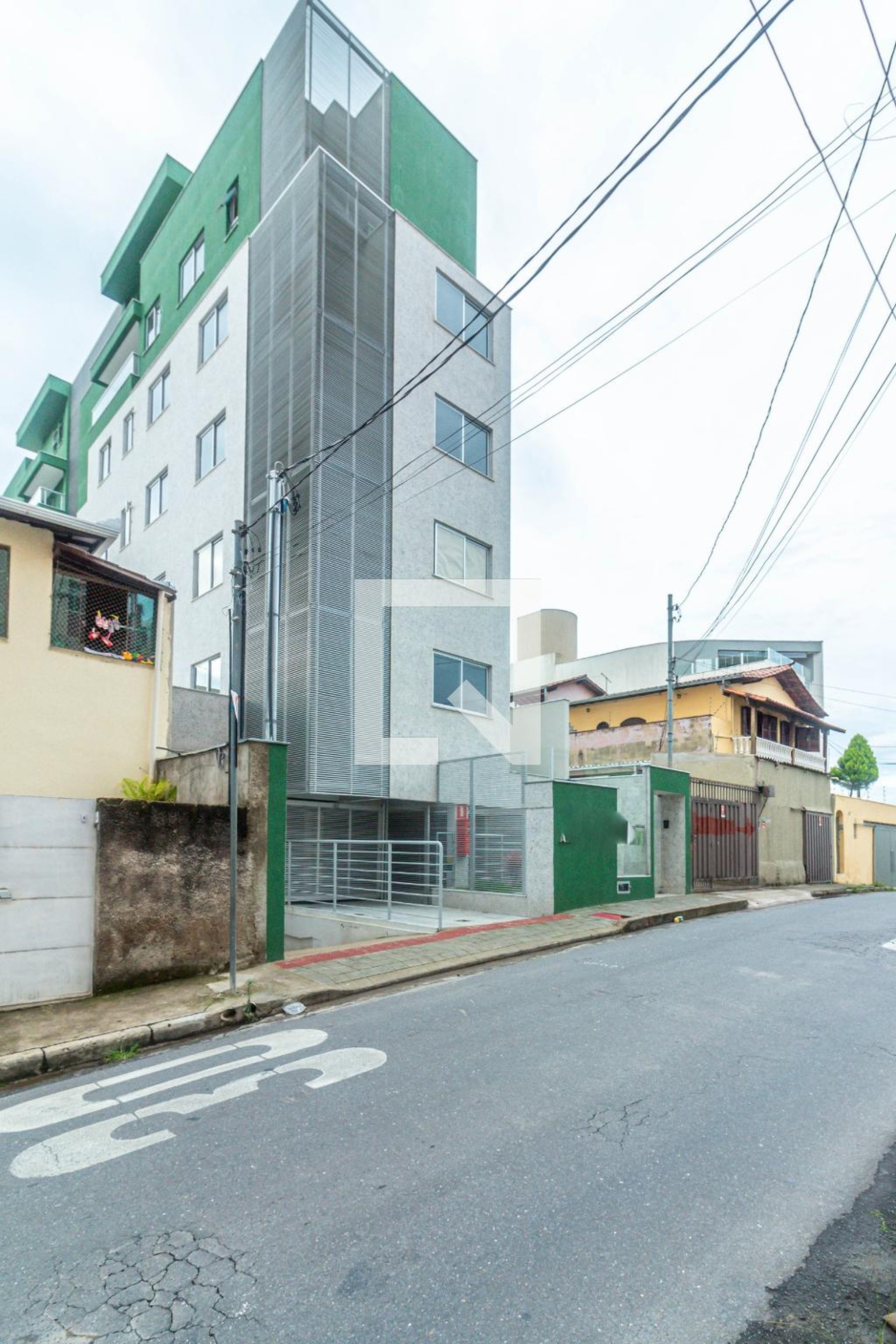 Fachada Condomínio em Rua São Lázaro, 1079