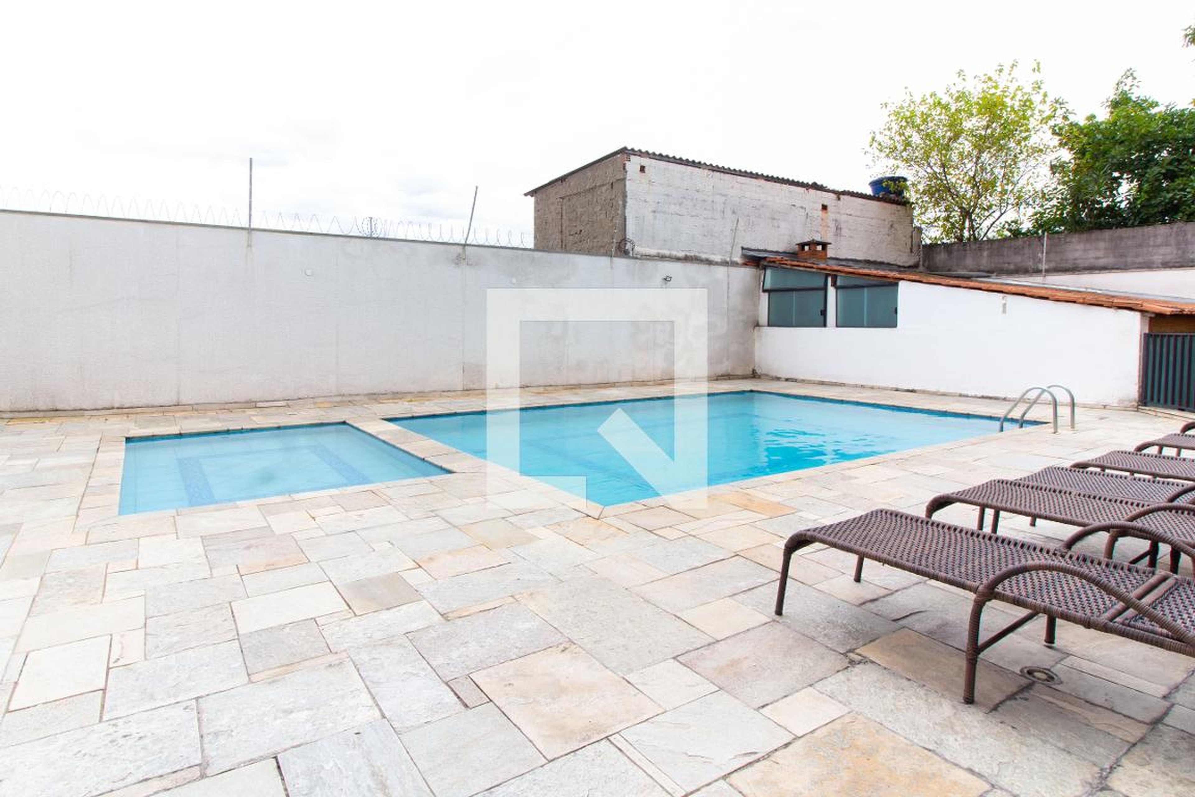 Piscina - Edifício Saint Petrick