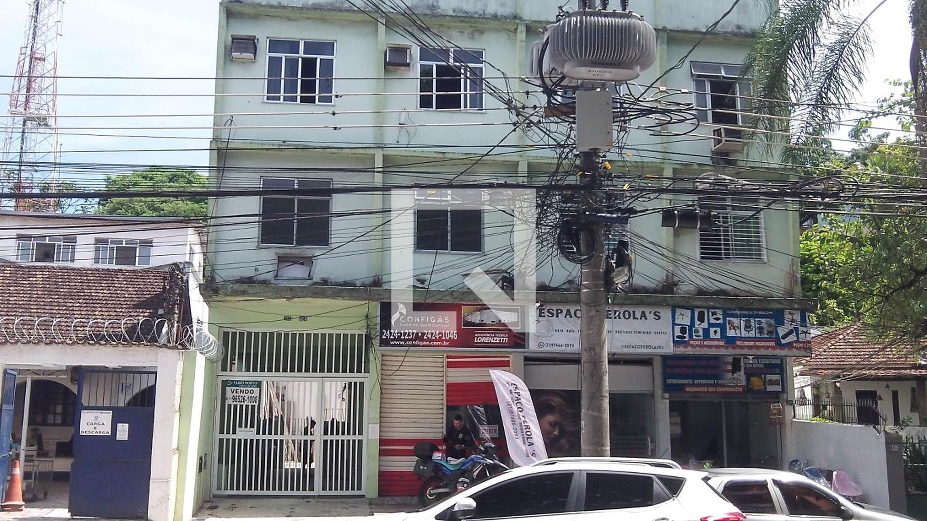 Fachada Condomínio em Estrada do Pau-ferro, 329