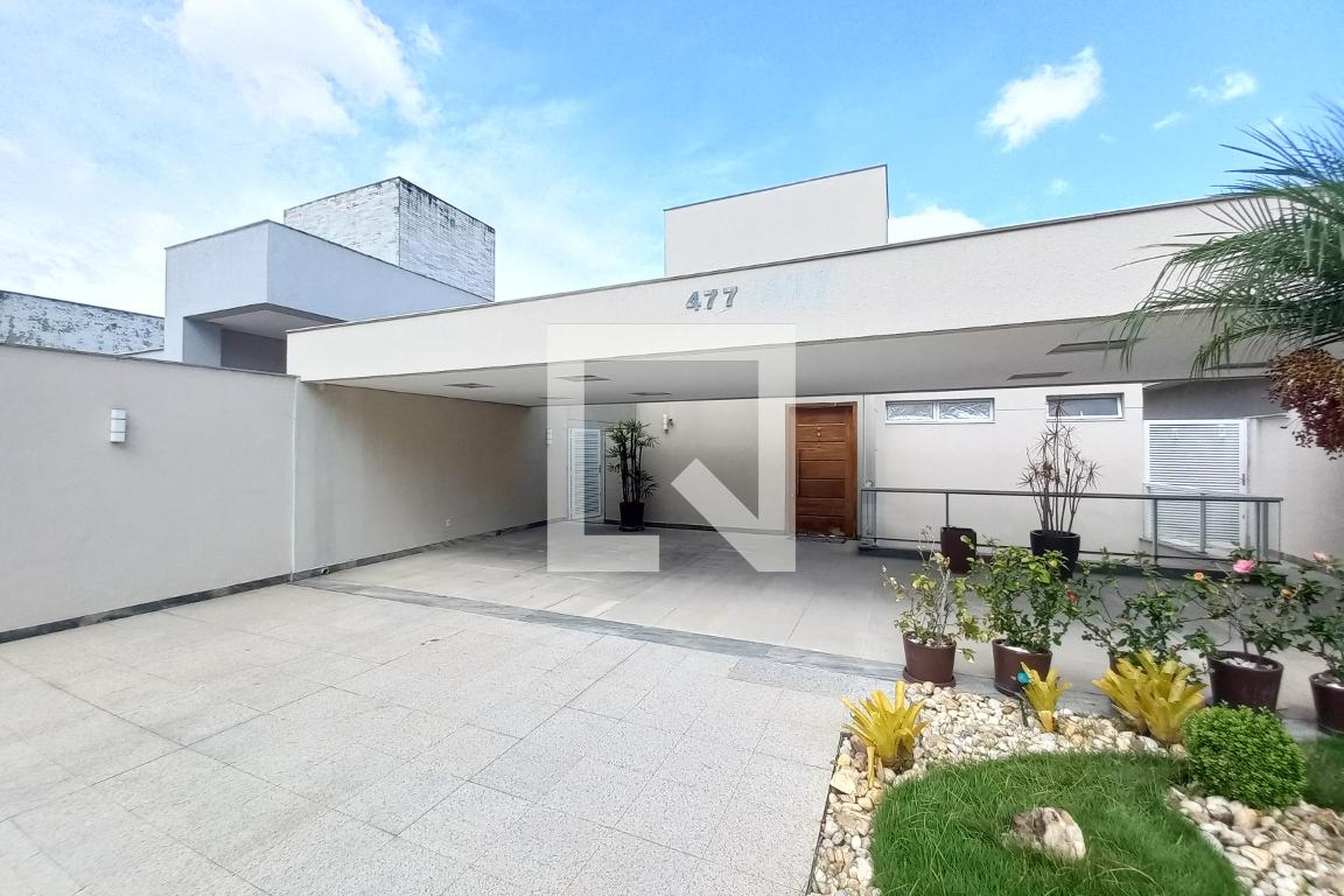 Fachada Condomínio em Rua José Rothéia, 477