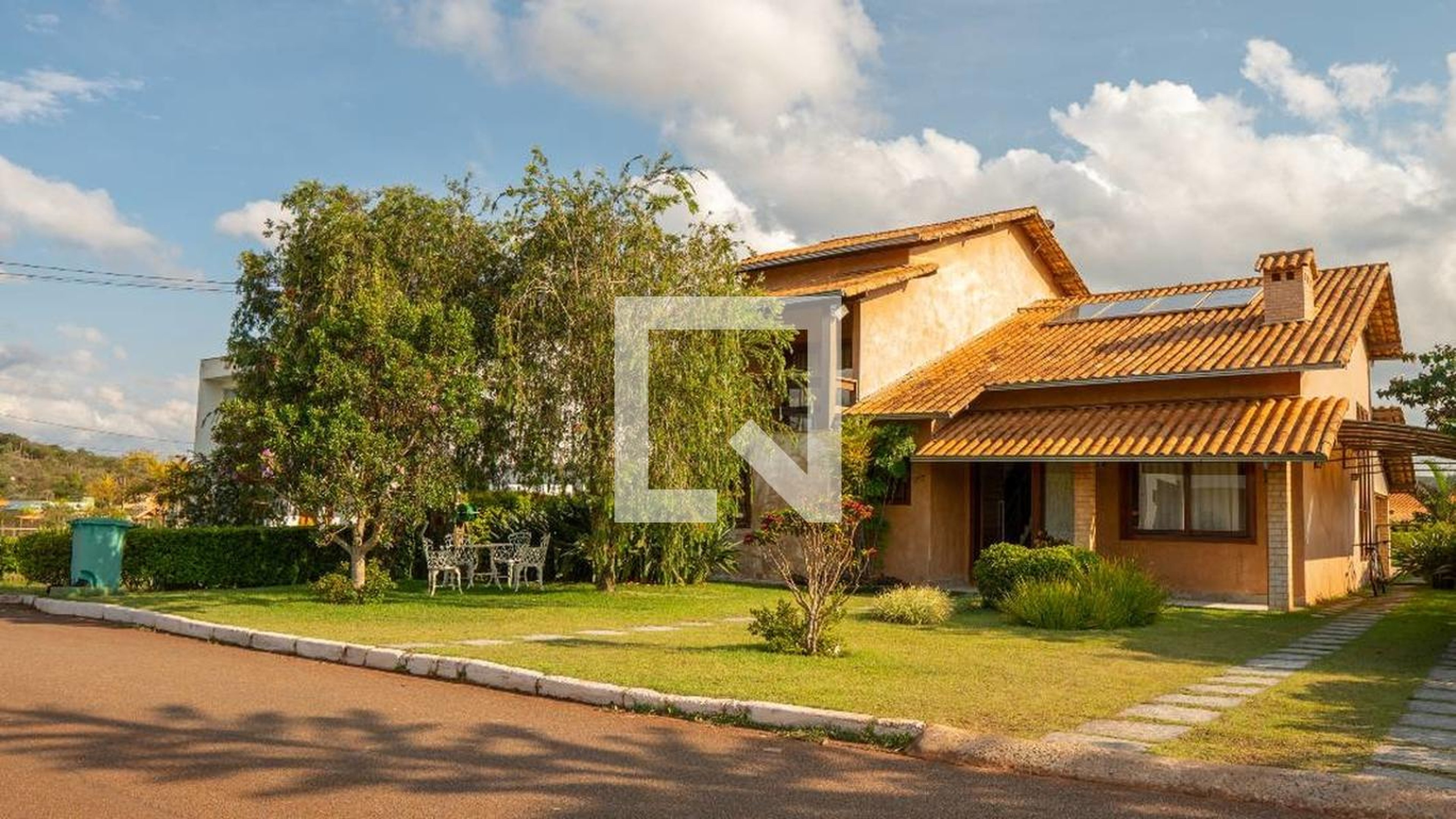 Fachada Condomínio em Rua dos Senadores, 73