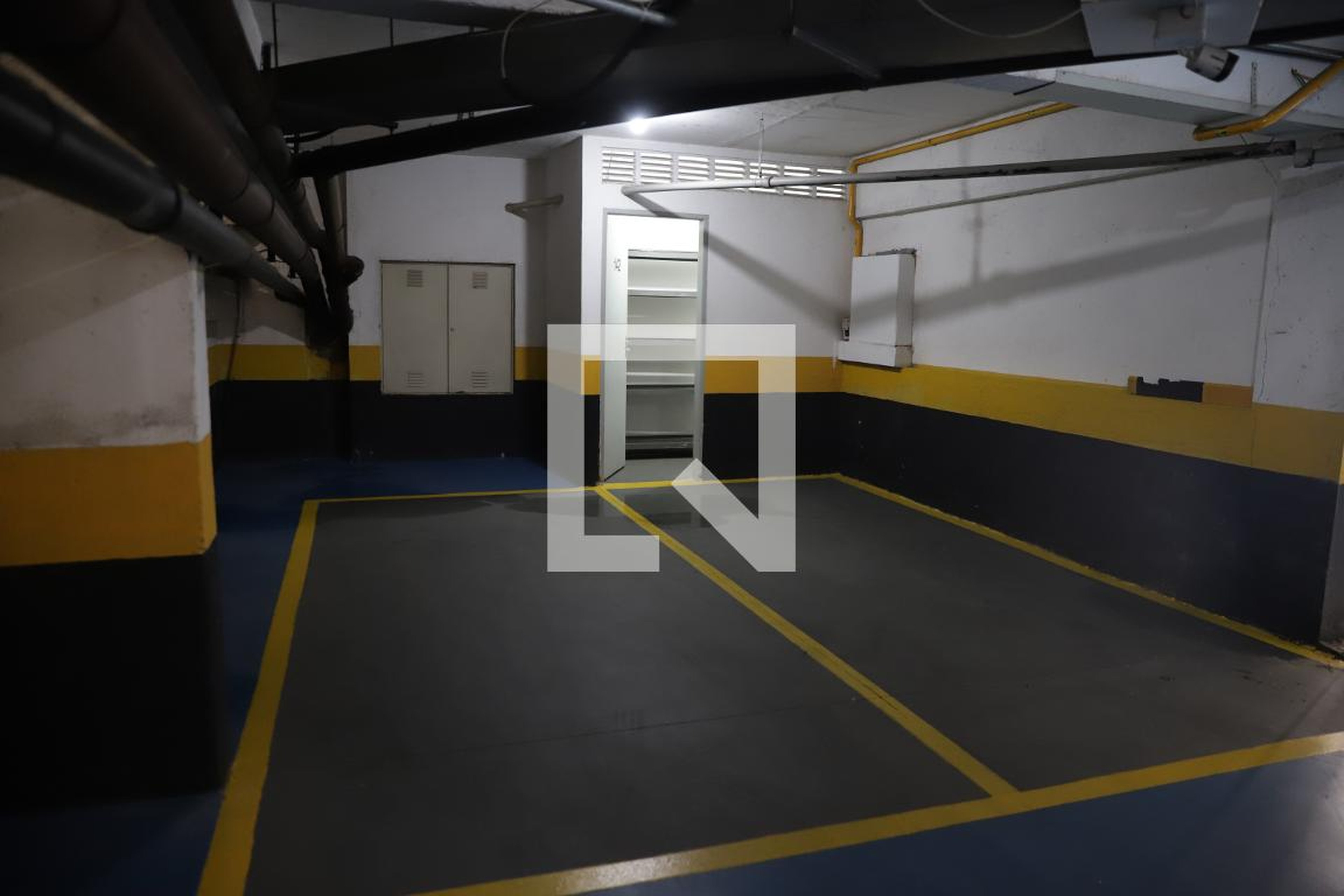 Estacionamento - Edifício Mont Blanc