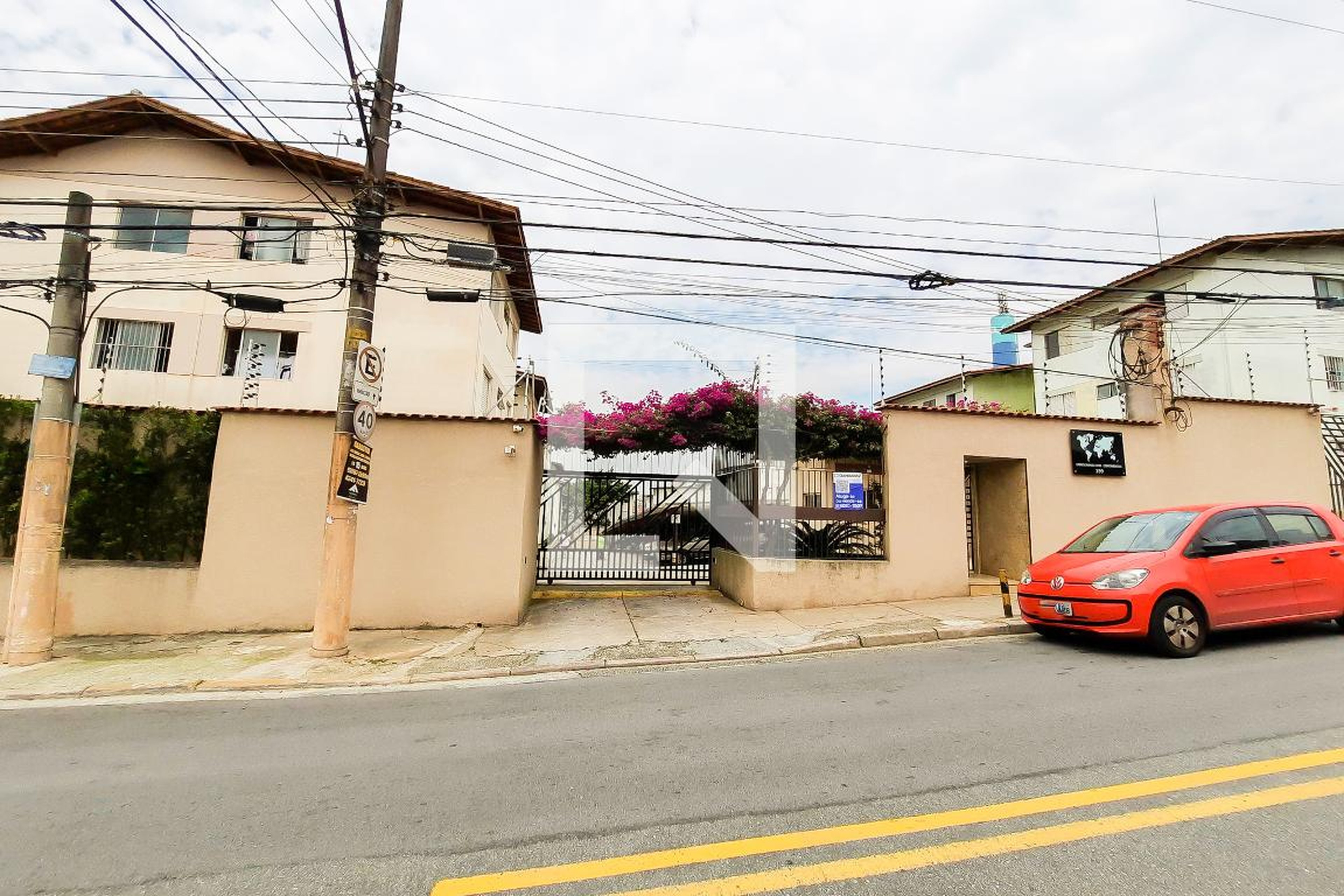 Fachada do Condomínio Condomínio Continentes