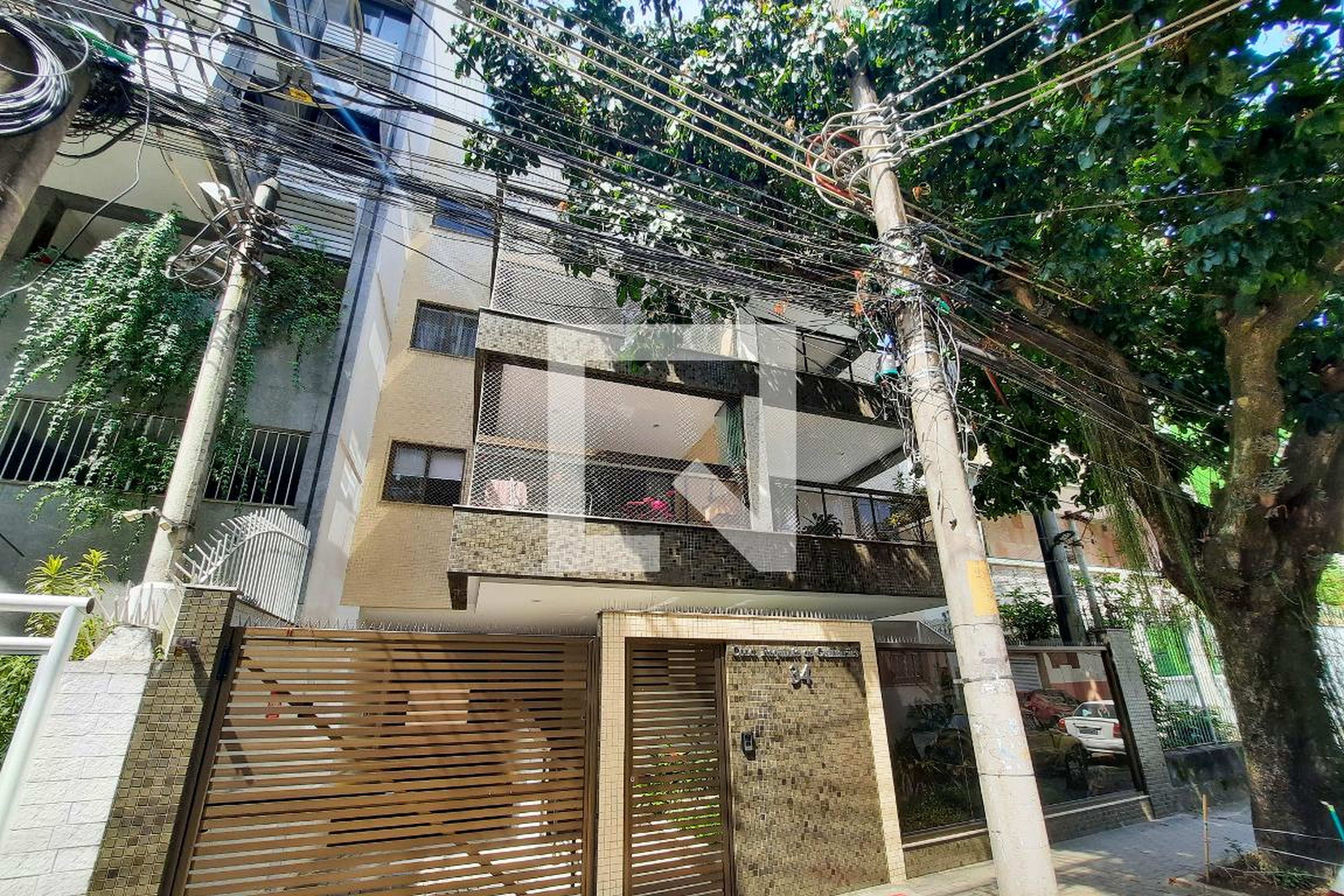 Fachada Edifício Requinte de Guimarães