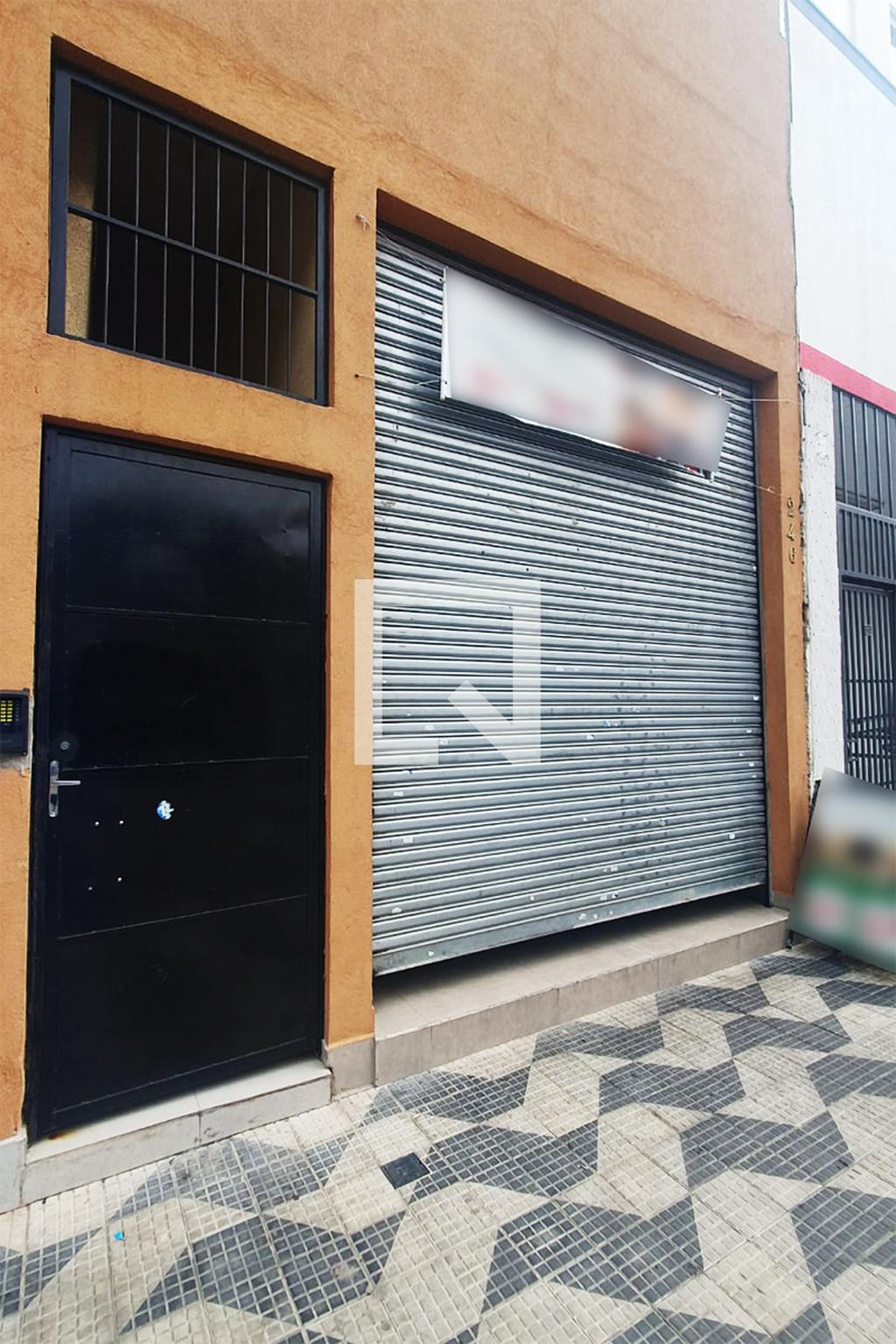 Fachada Condomínio em Rua Afonso Sardinha, 246