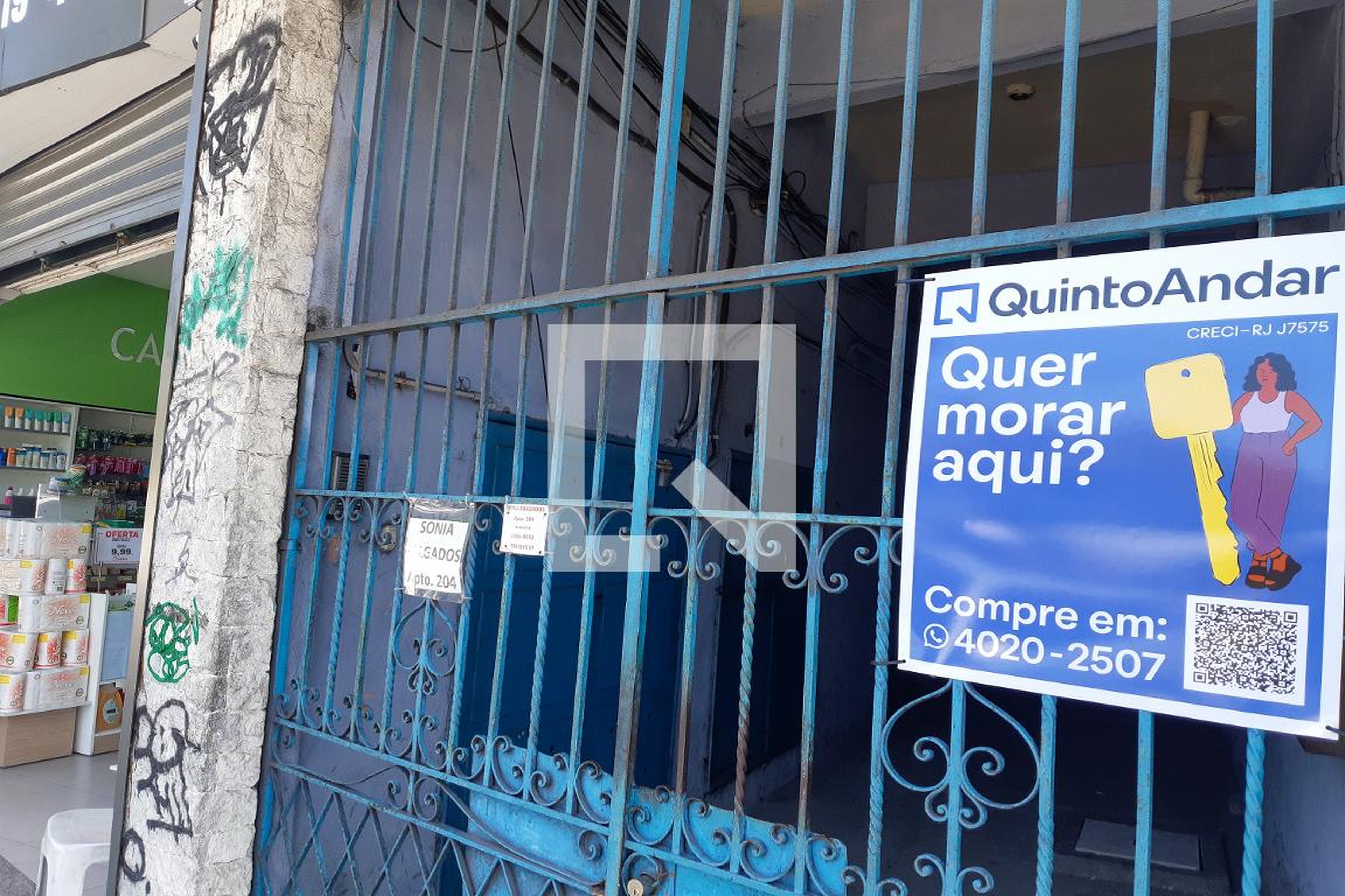 Fachada Condomínio em Estrada do Rio Jequia, 1710